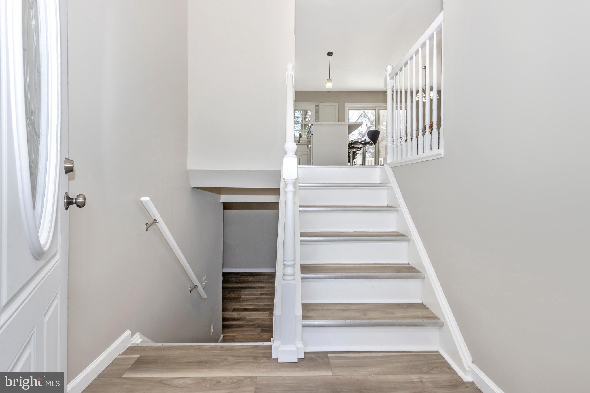 EMERALD VALLEY - Residential