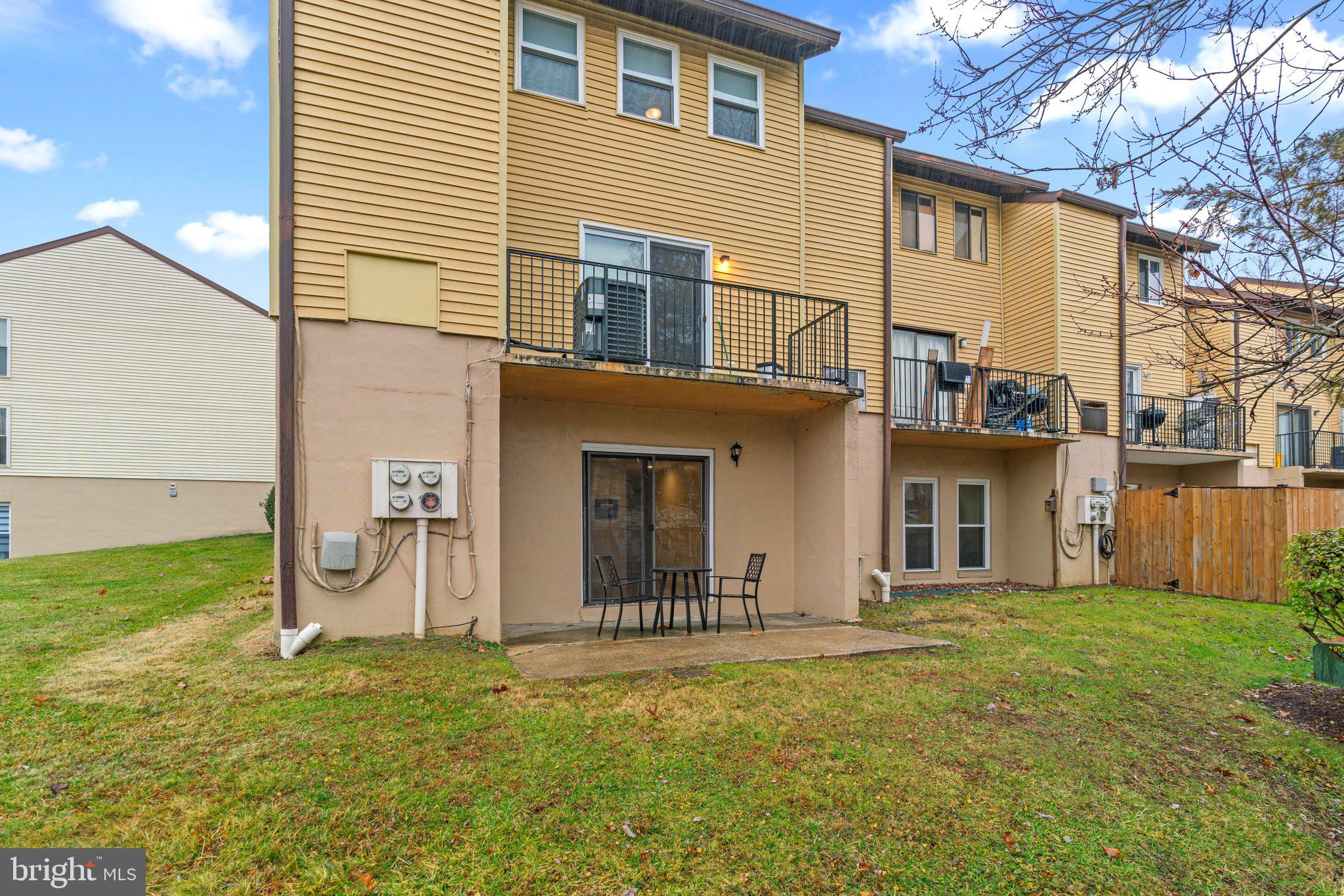 APPLEWALK - Residential