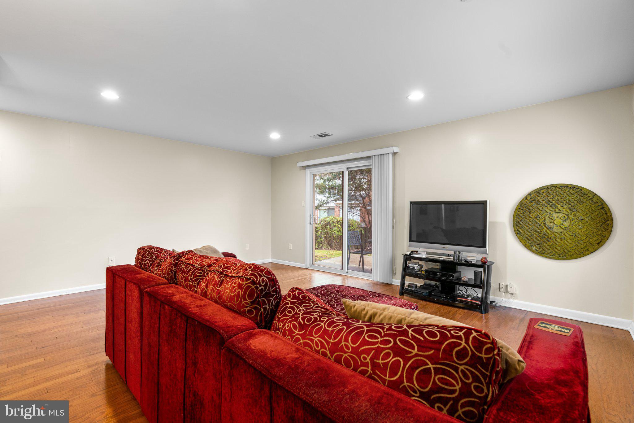 APPLEWALK - Residential