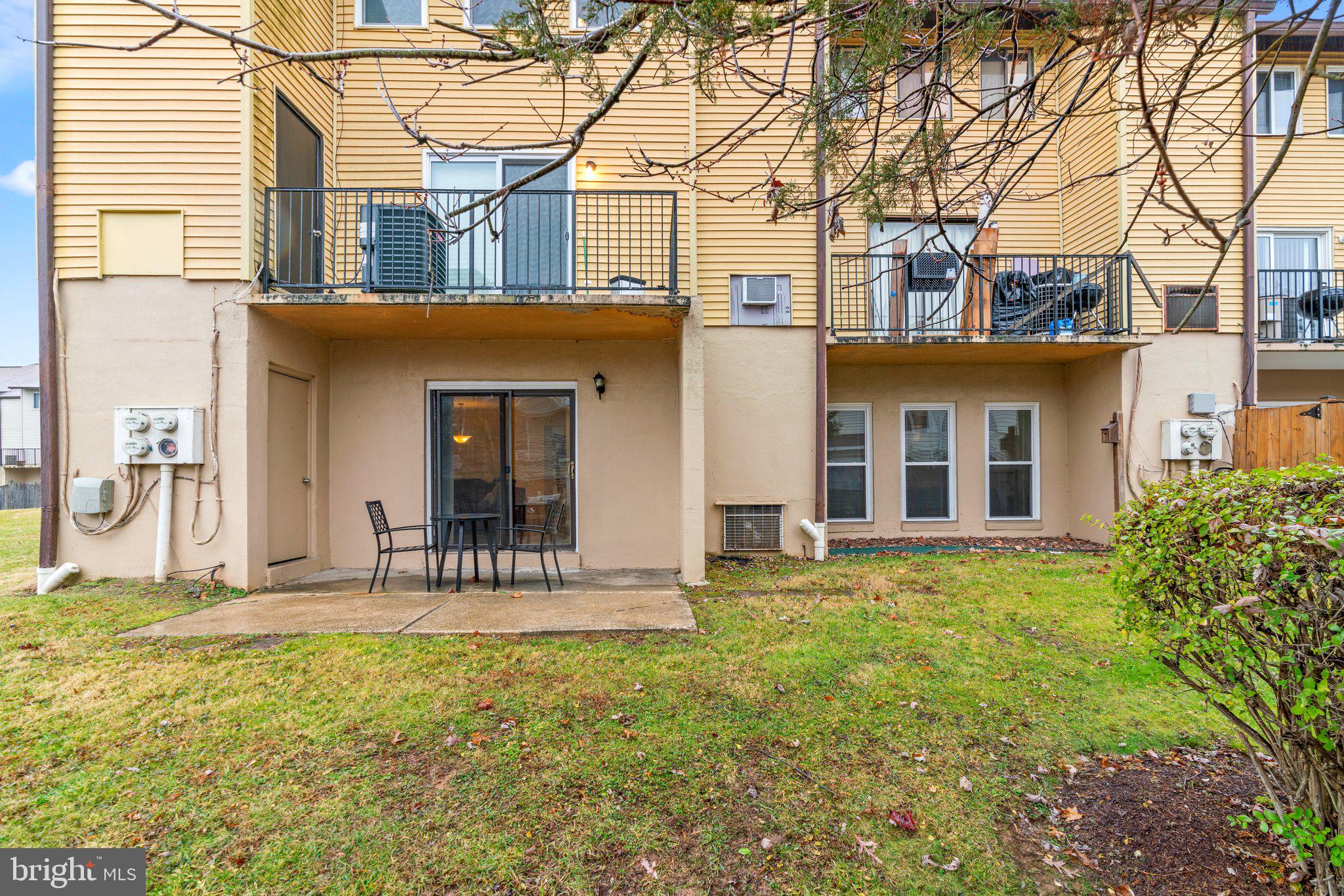 APPLEWALK - Residential