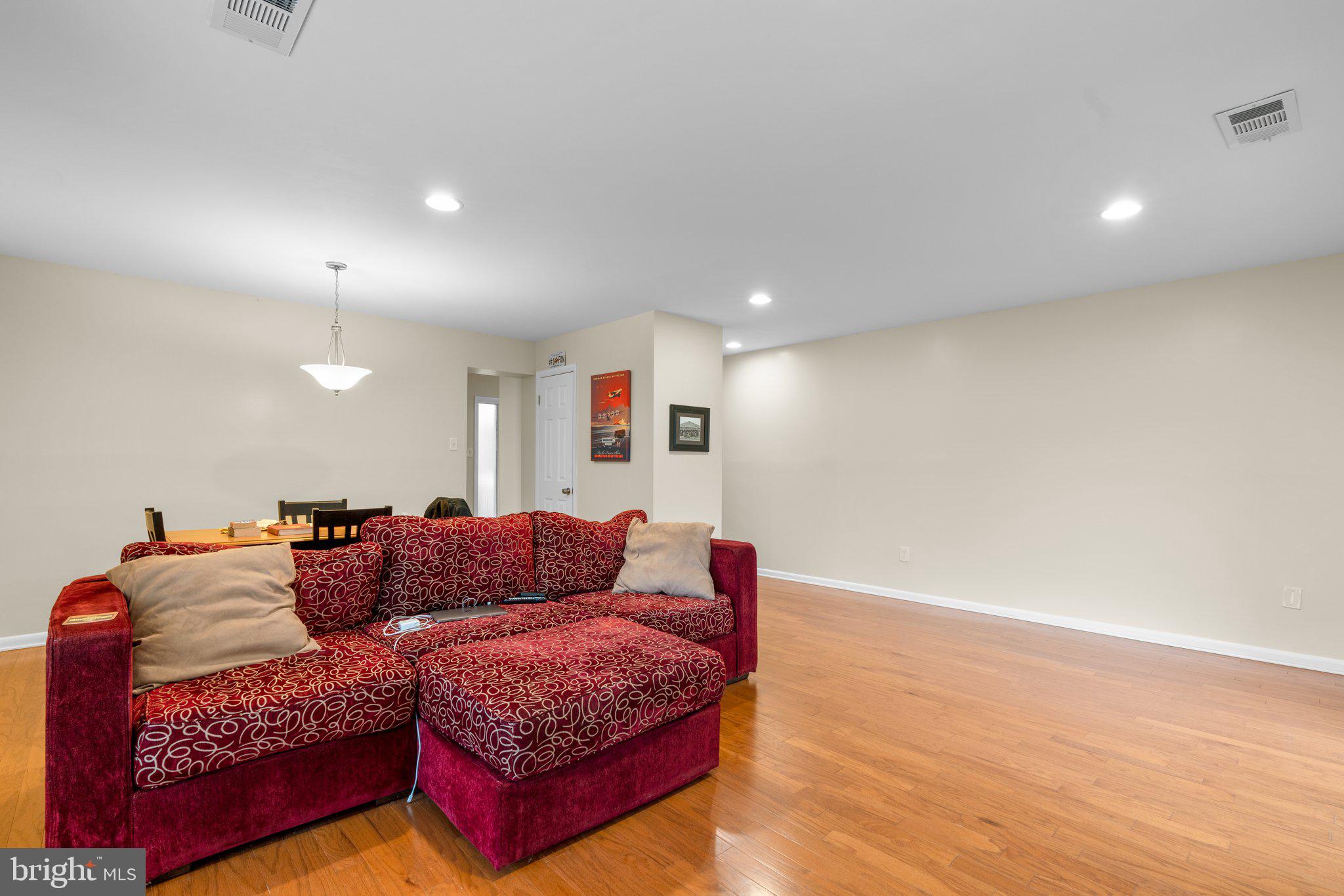 APPLEWALK - Residential