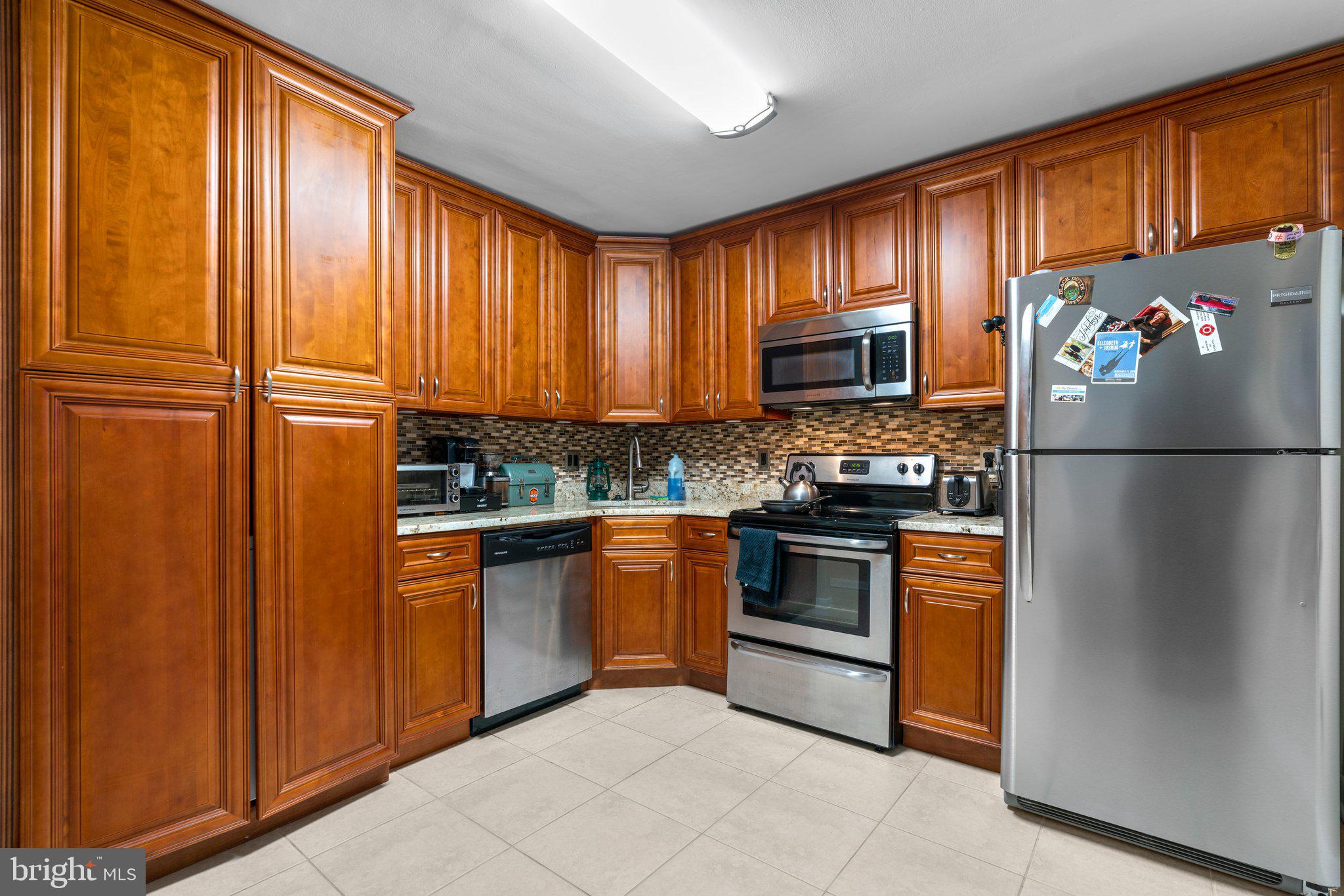 APPLEWALK - Residential