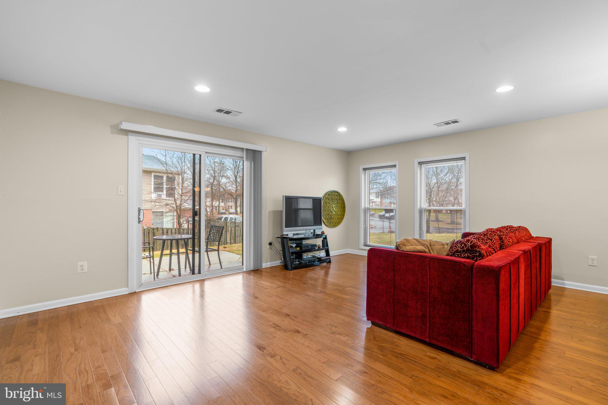 APPLEWALK - Residential