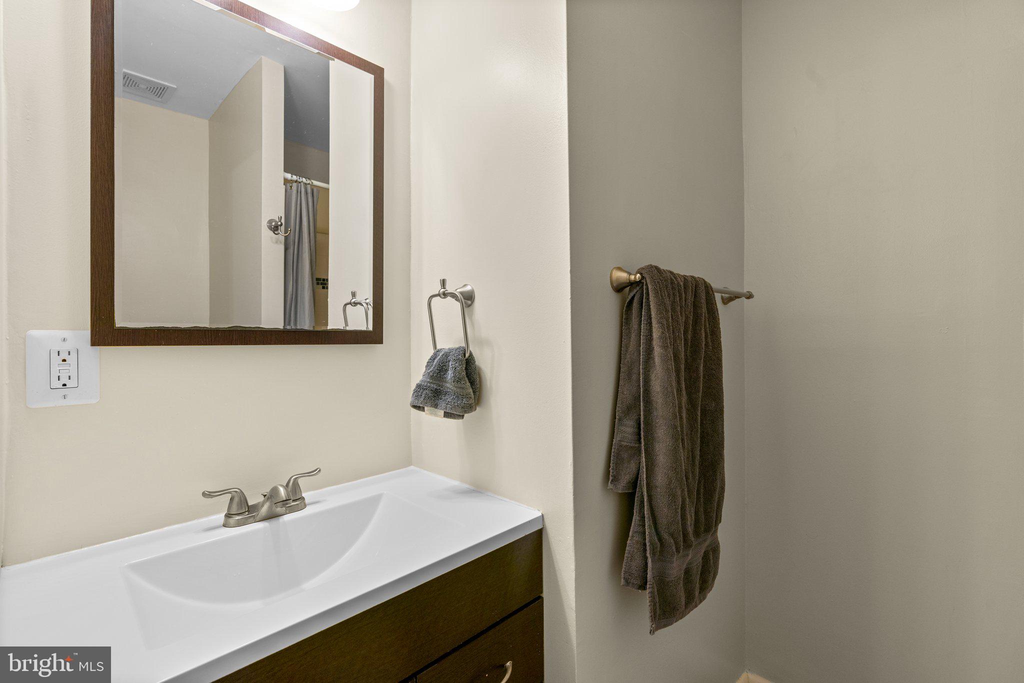 APPLEWALK - Residential