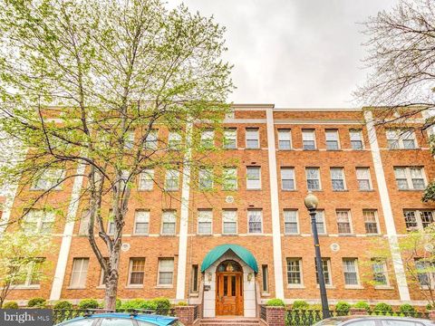 18 9TH STREET NE 305 WASHINGTON DC 20002