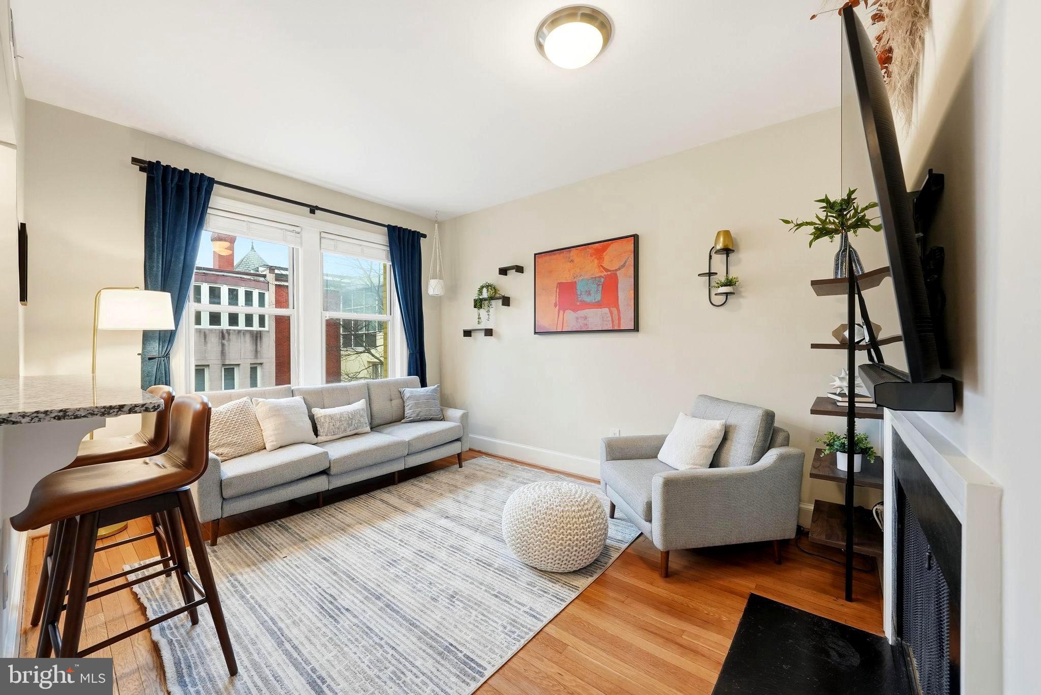 18 9TH STREET NE 305