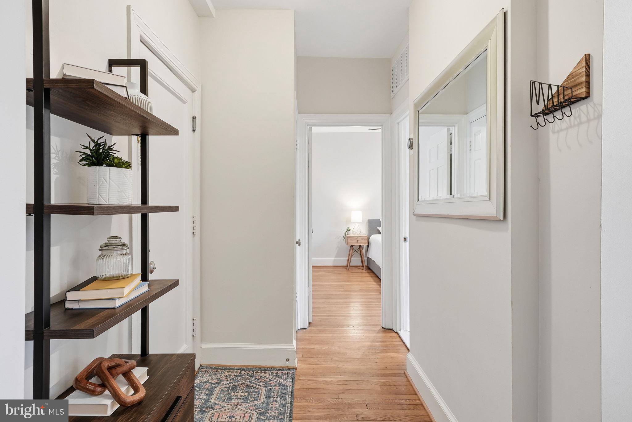 18 9TH STREET NE 305