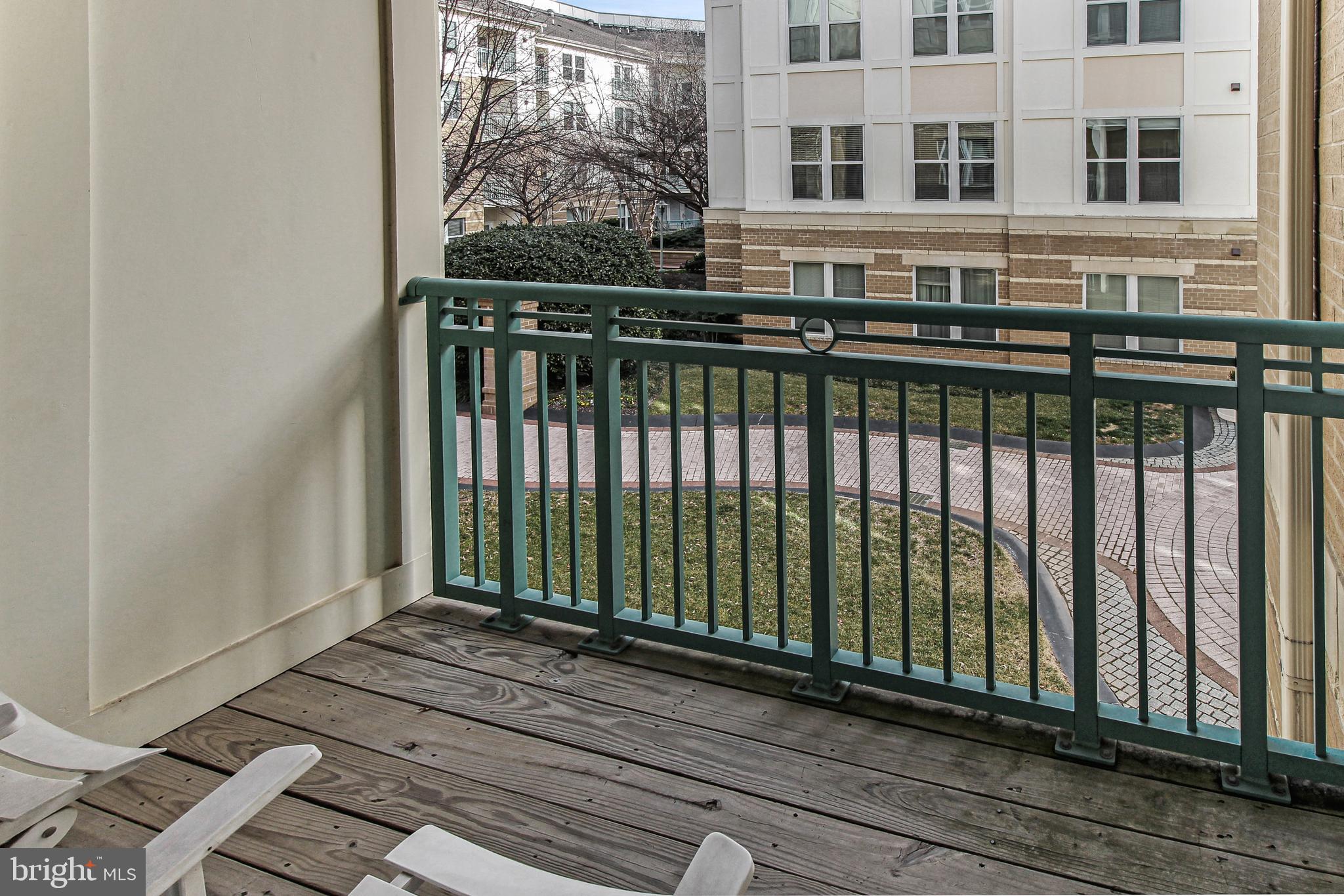 SAVOY AT RESTON TOWN CENTER - Residential