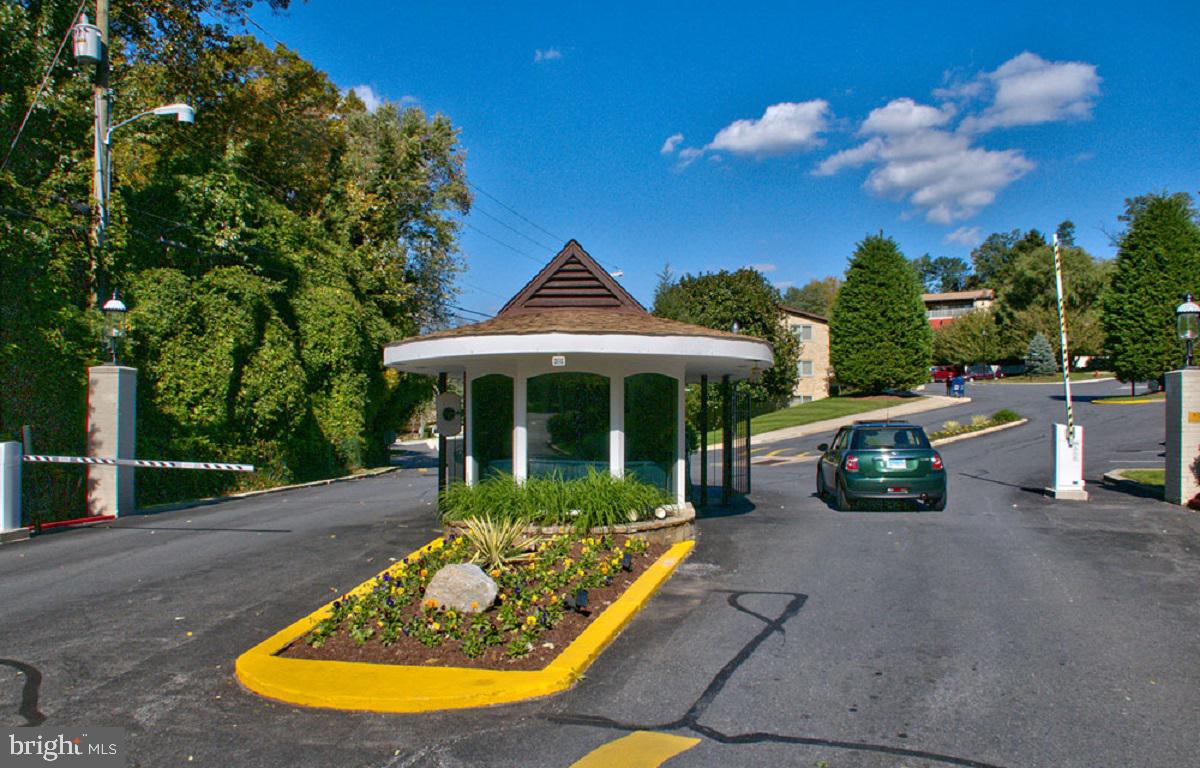 ELKRIDGE ESTATES - Residential Lease