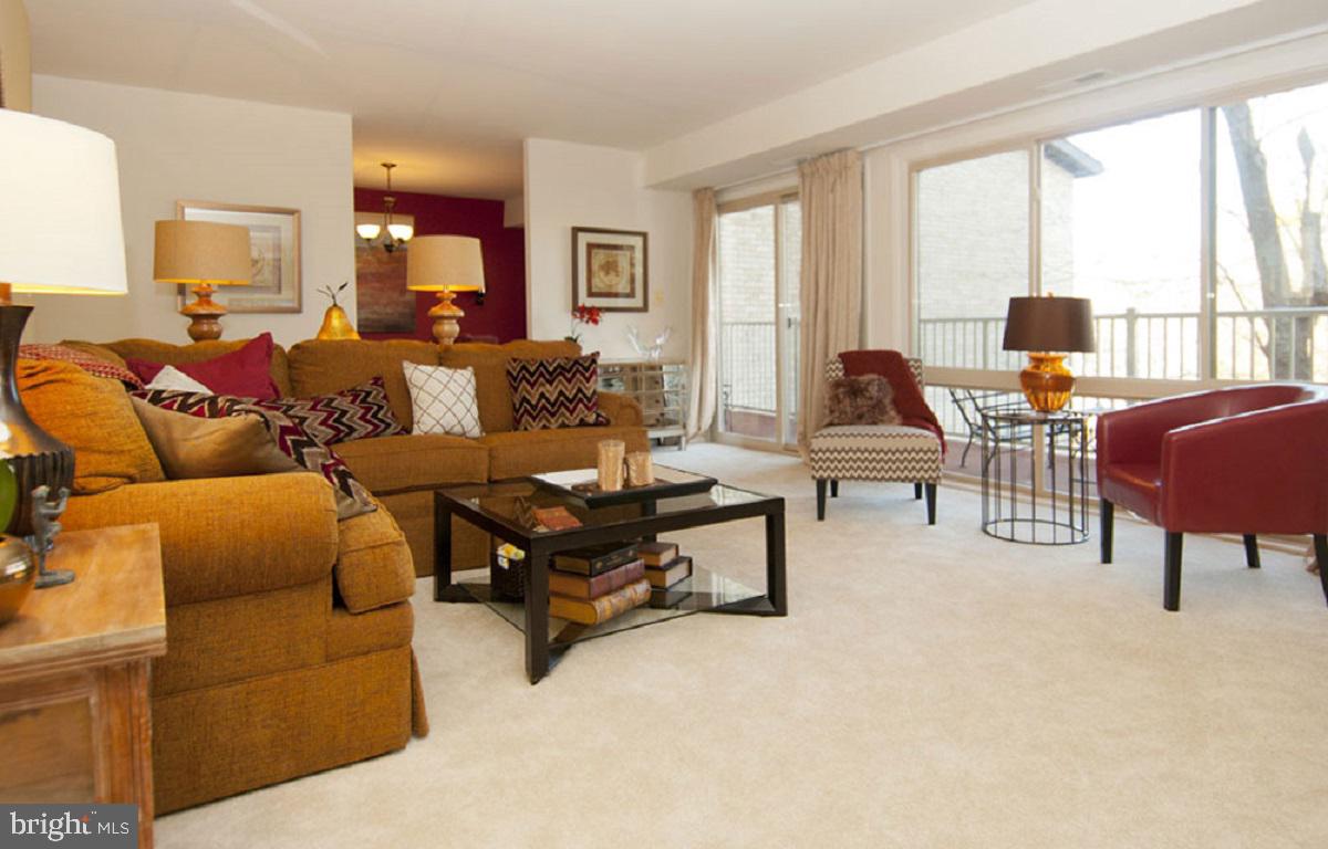 ELKRIDGE ESTATES - Residential Lease