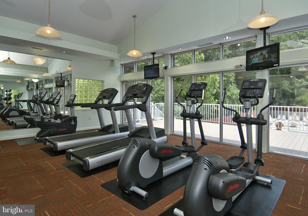 ELKRIDGE ESTATES - Residential Lease