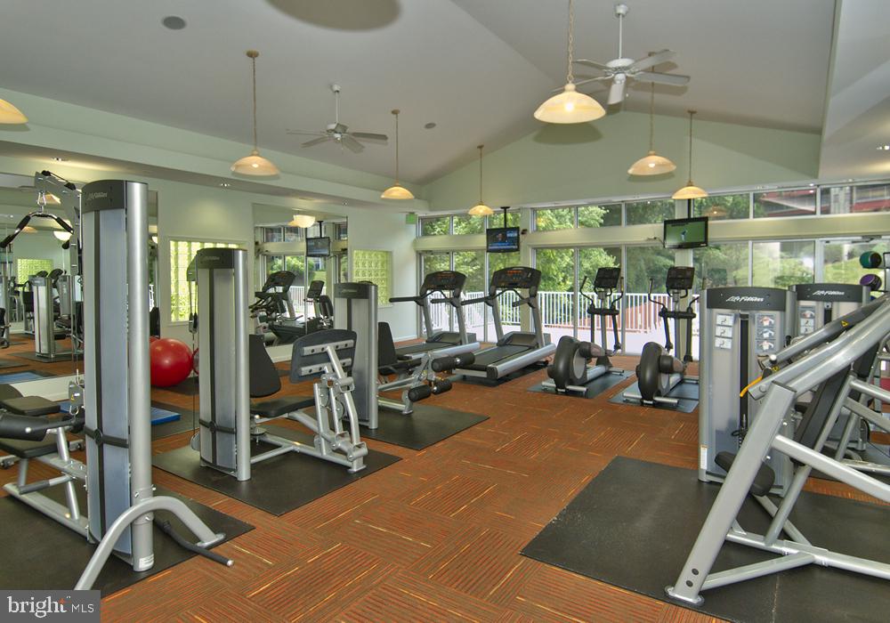 ELKRIDGE ESTATES - Residential Lease