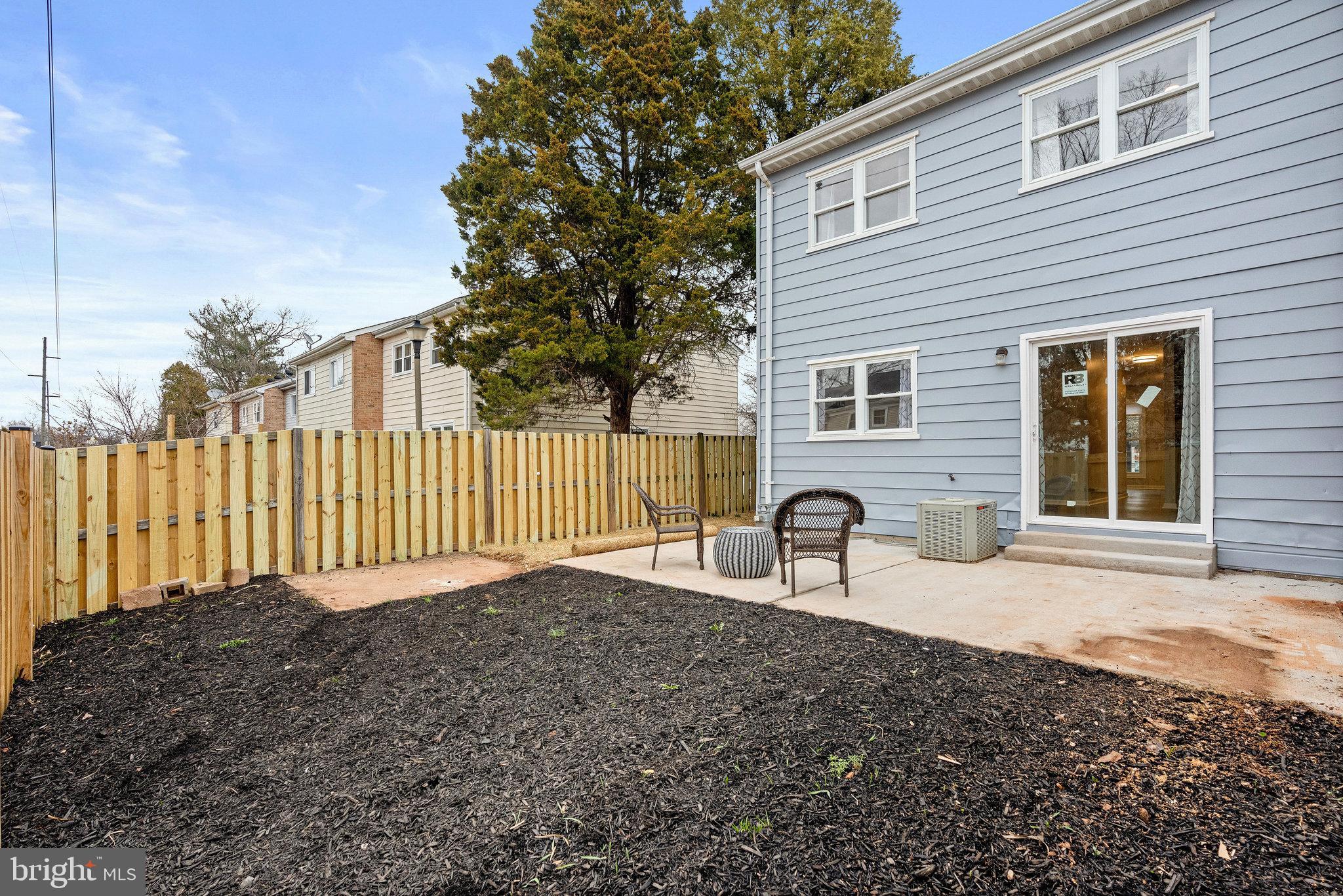 POINT OF WOODS - Residential
