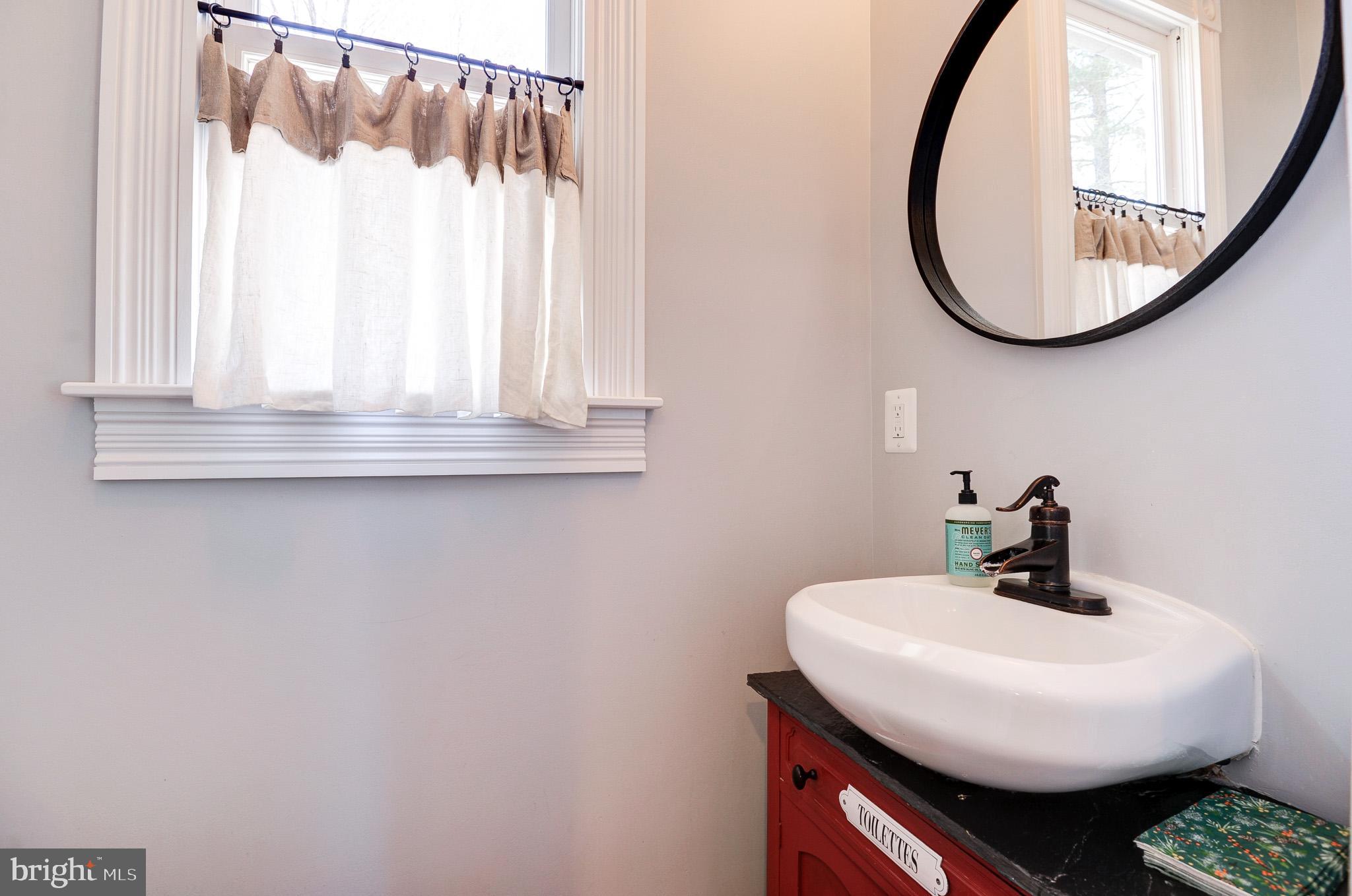 PAEONIAN SPRINGS - Residential