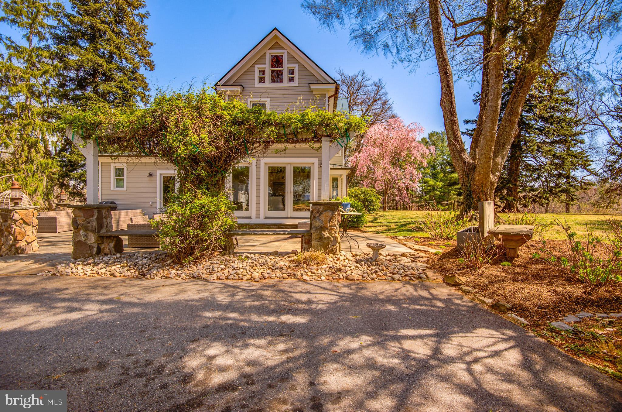 PAEONIAN SPRINGS - Residential