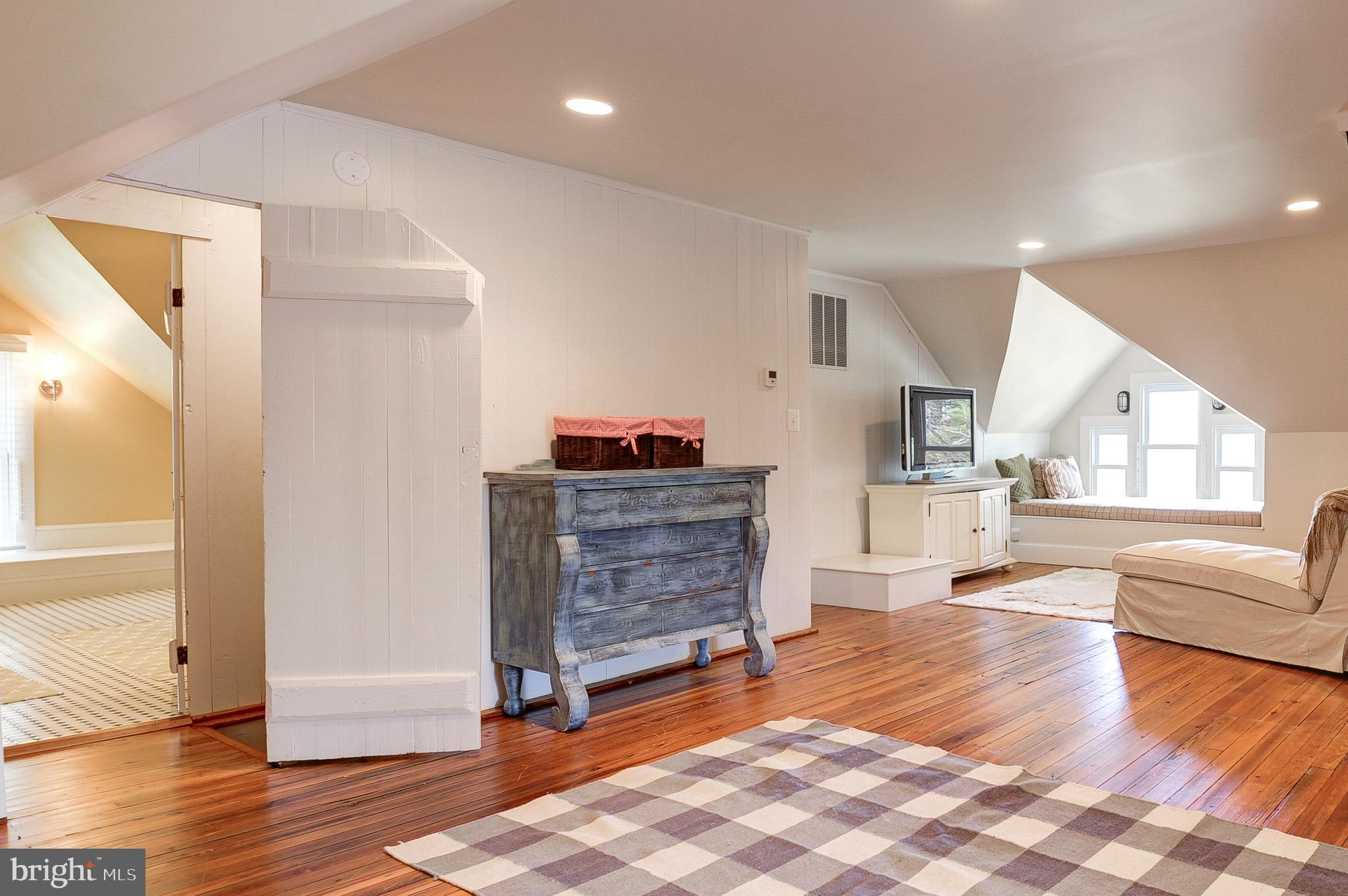 PAEONIAN SPRINGS - Residential