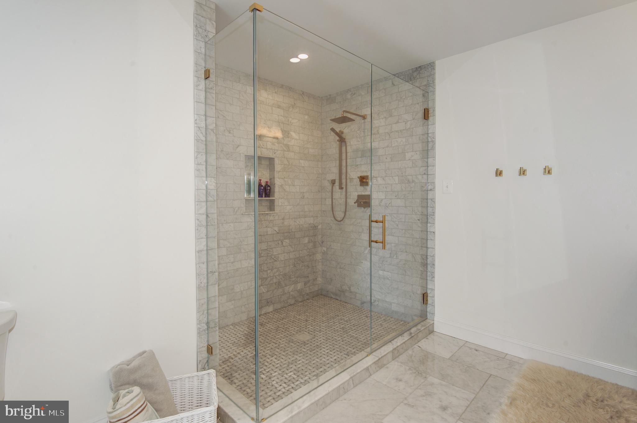 PAEONIAN SPRINGS - Residential