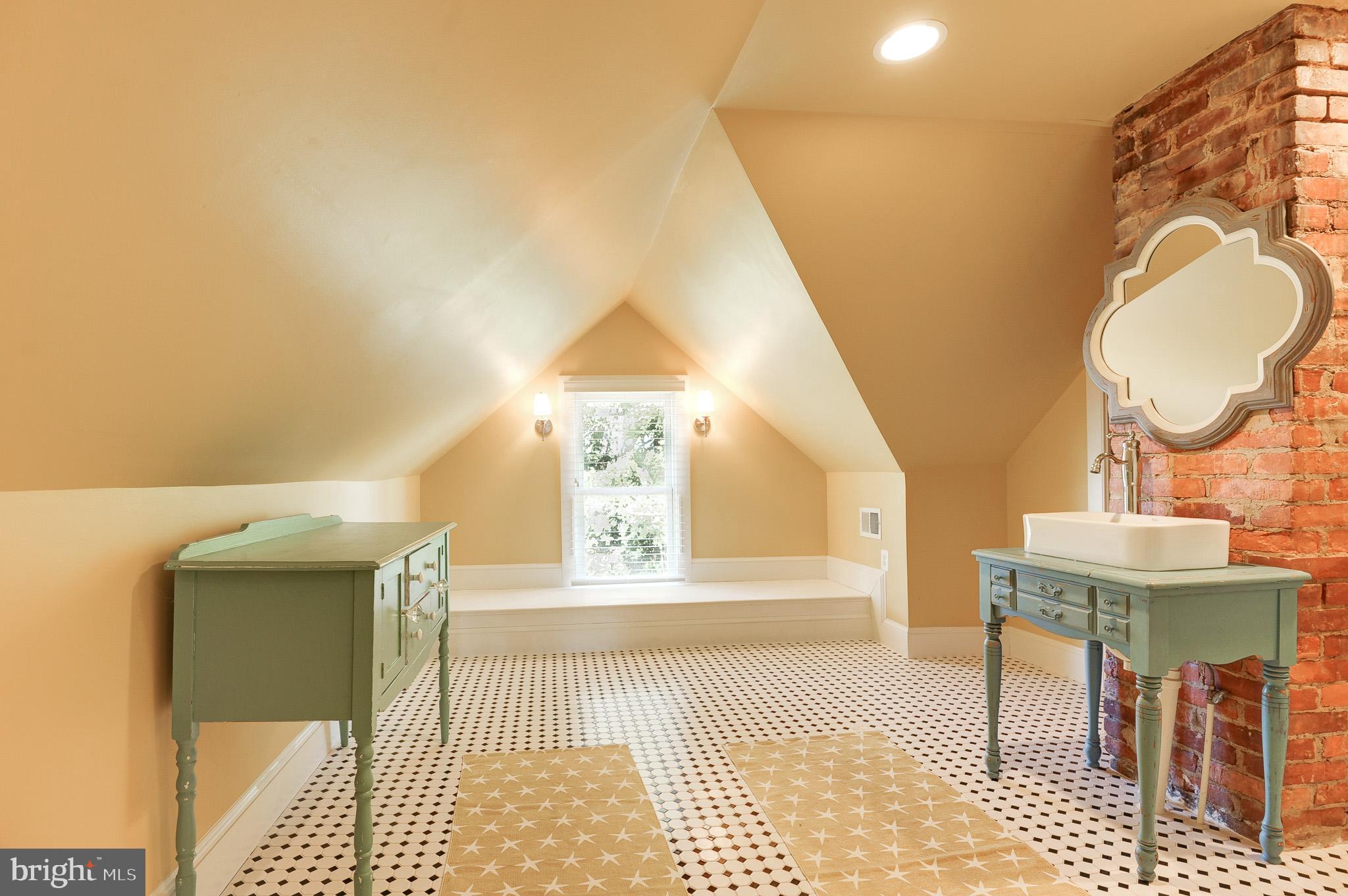 PAEONIAN SPRINGS - Residential