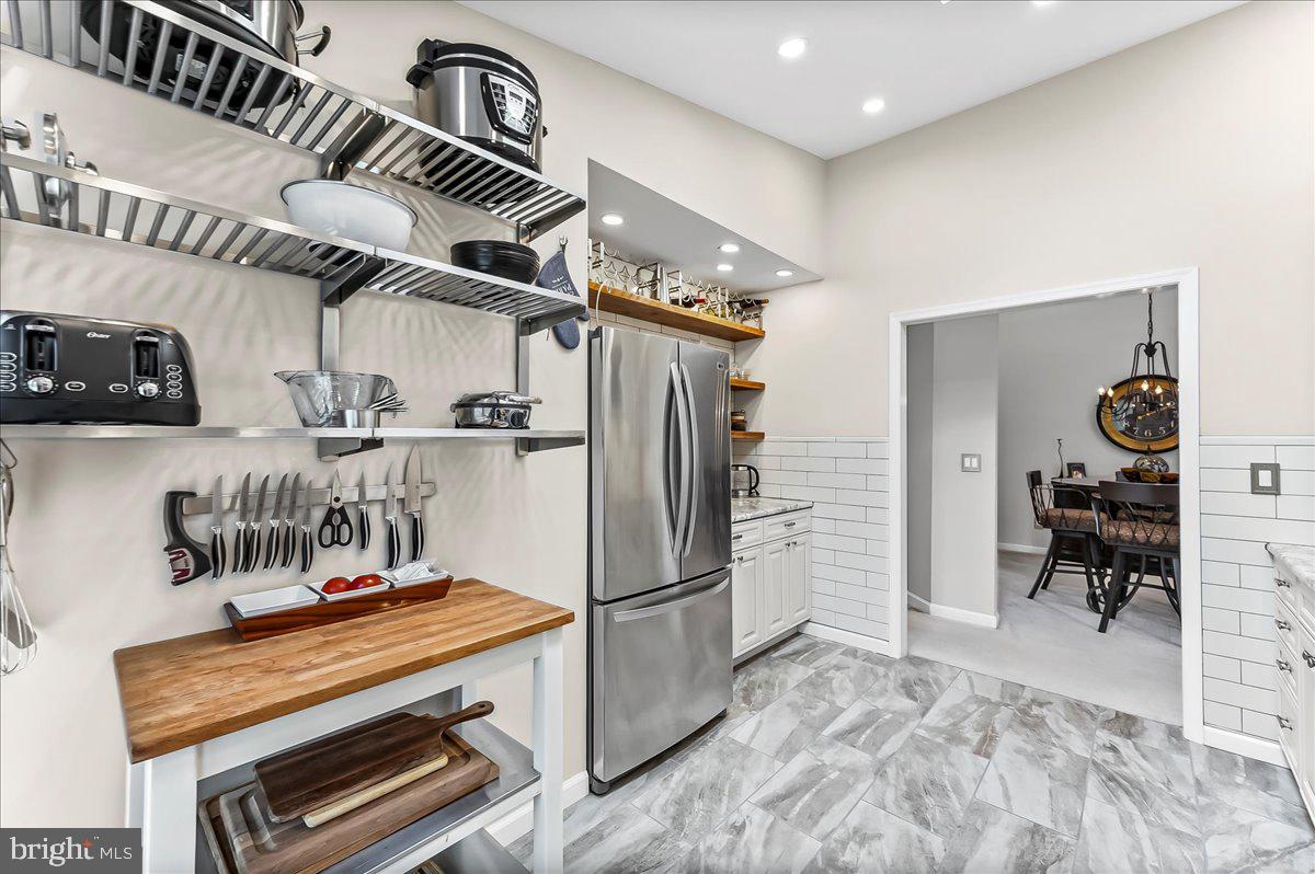 RUNNYMEADE FARMS - Residential