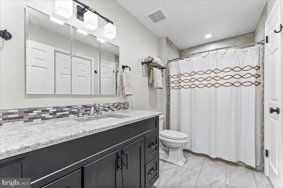 RUNNYMEADE FARMS - Residential