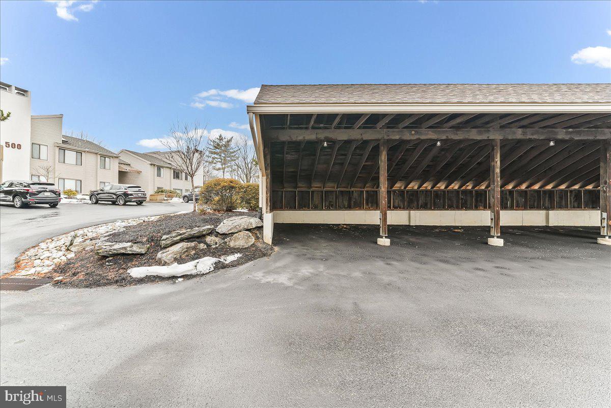 RUNNYMEADE FARMS - Residential