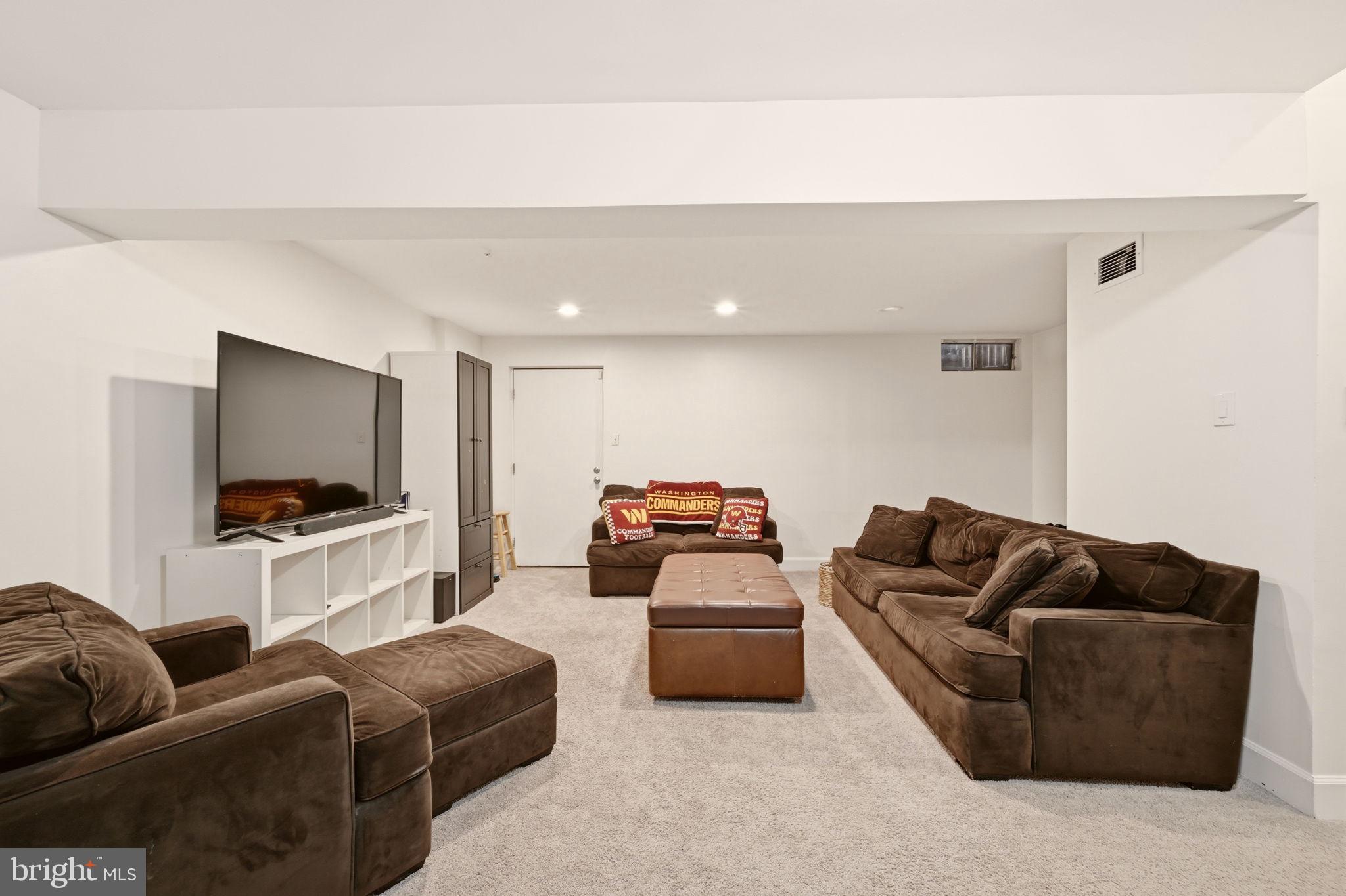 824 PLEASANT HILL LANE