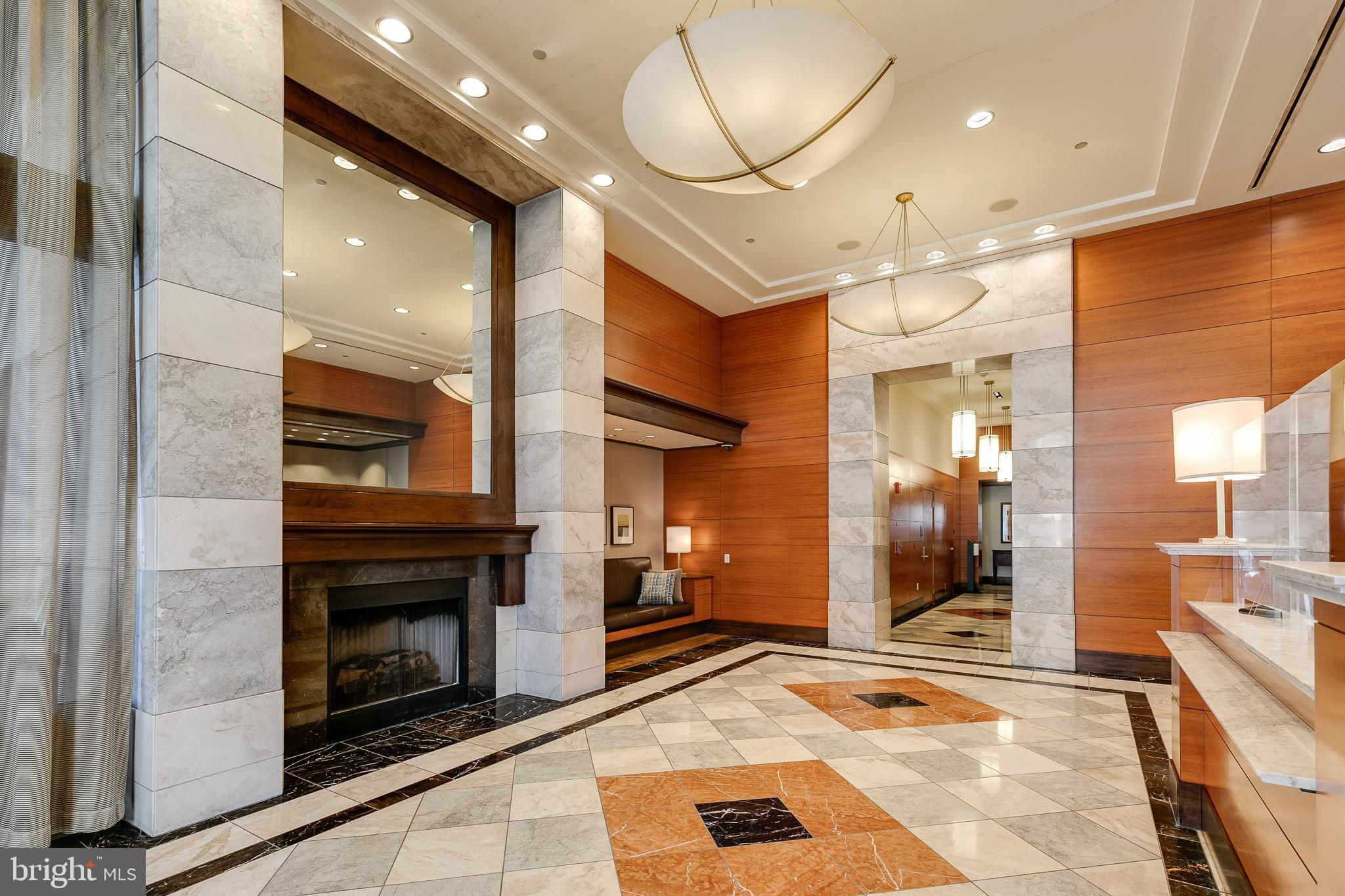 AVENUE OF THE ARTS - Residential