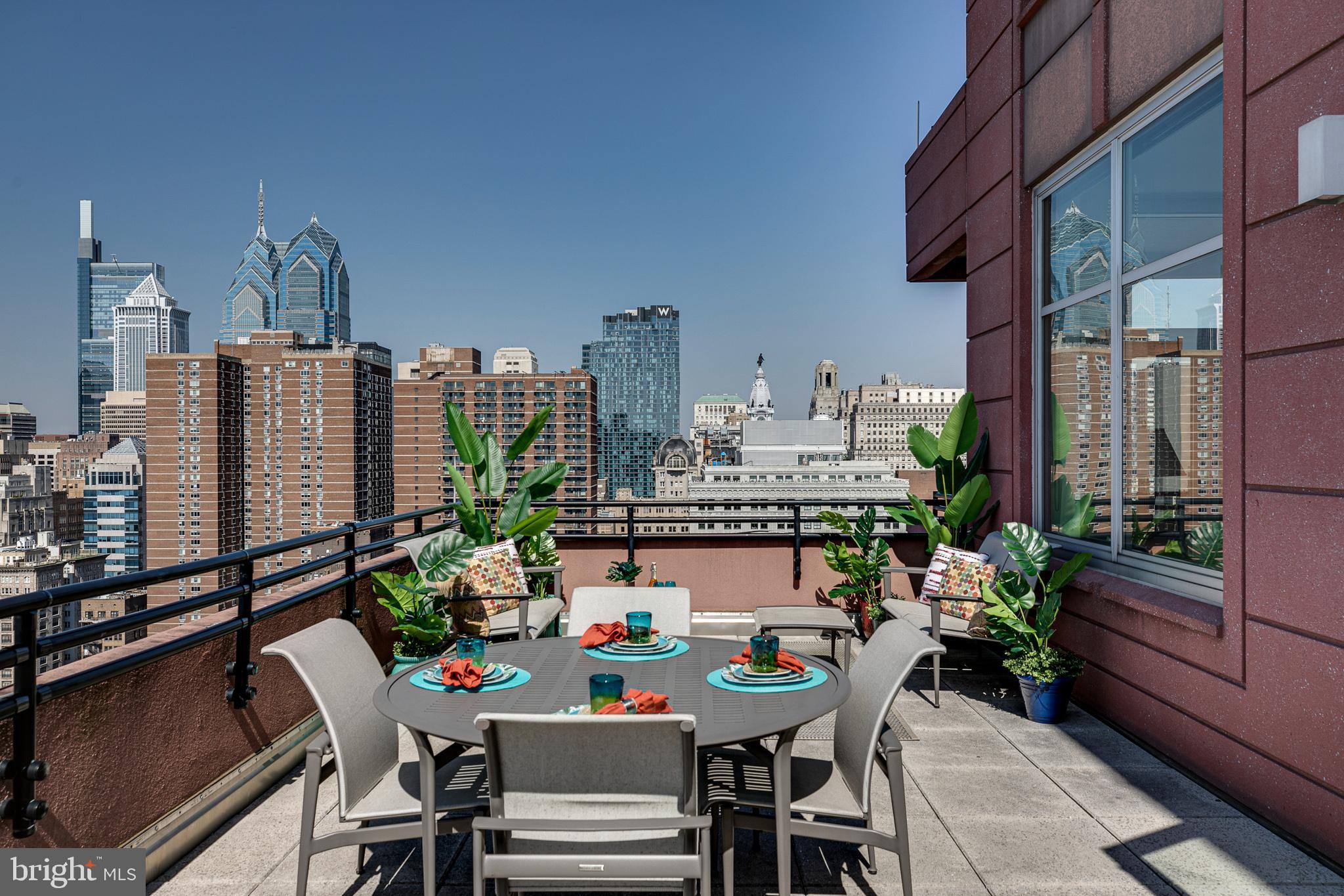 AVENUE OF THE ARTS - Residential