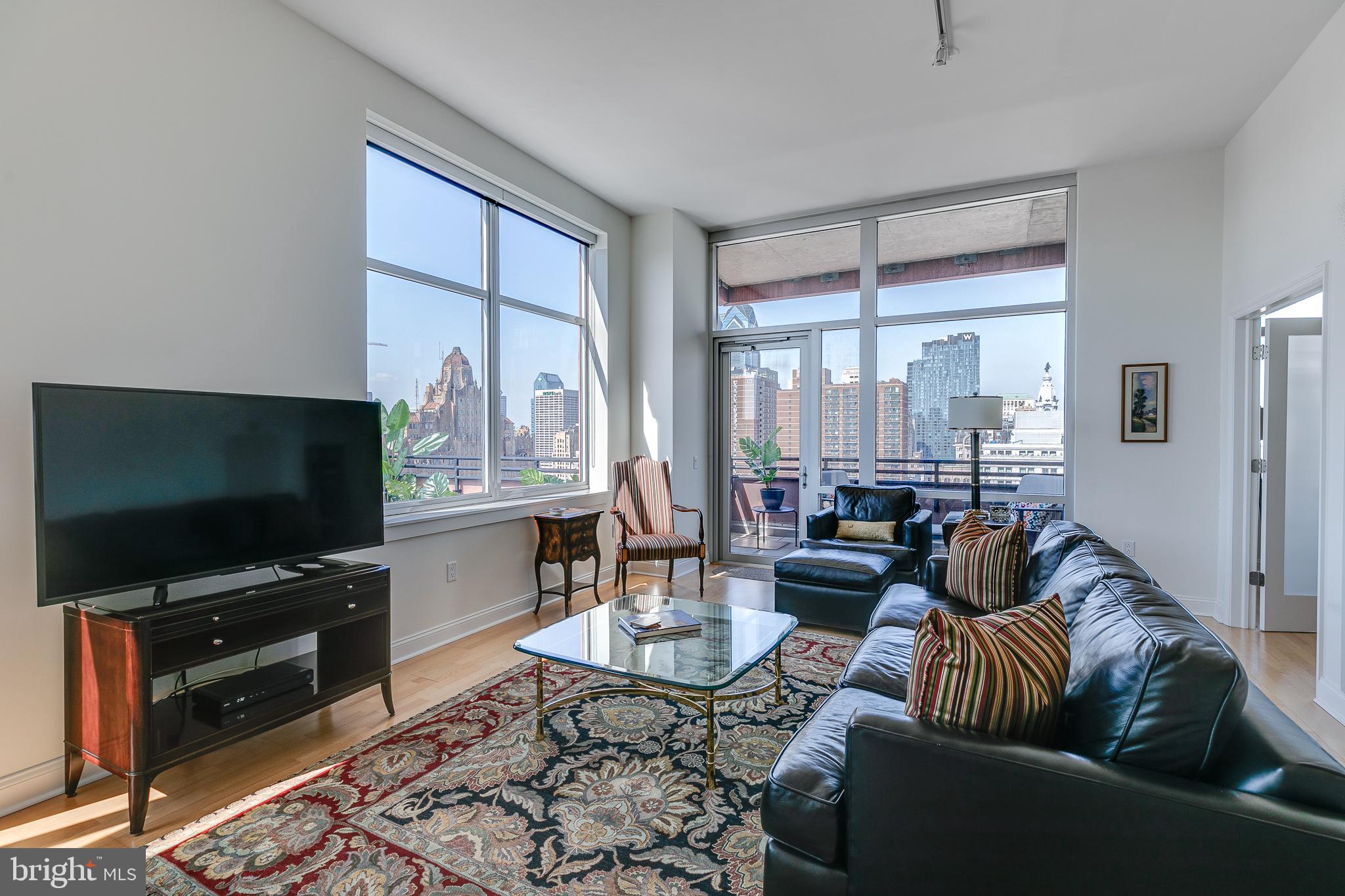 AVENUE OF THE ARTS - Residential