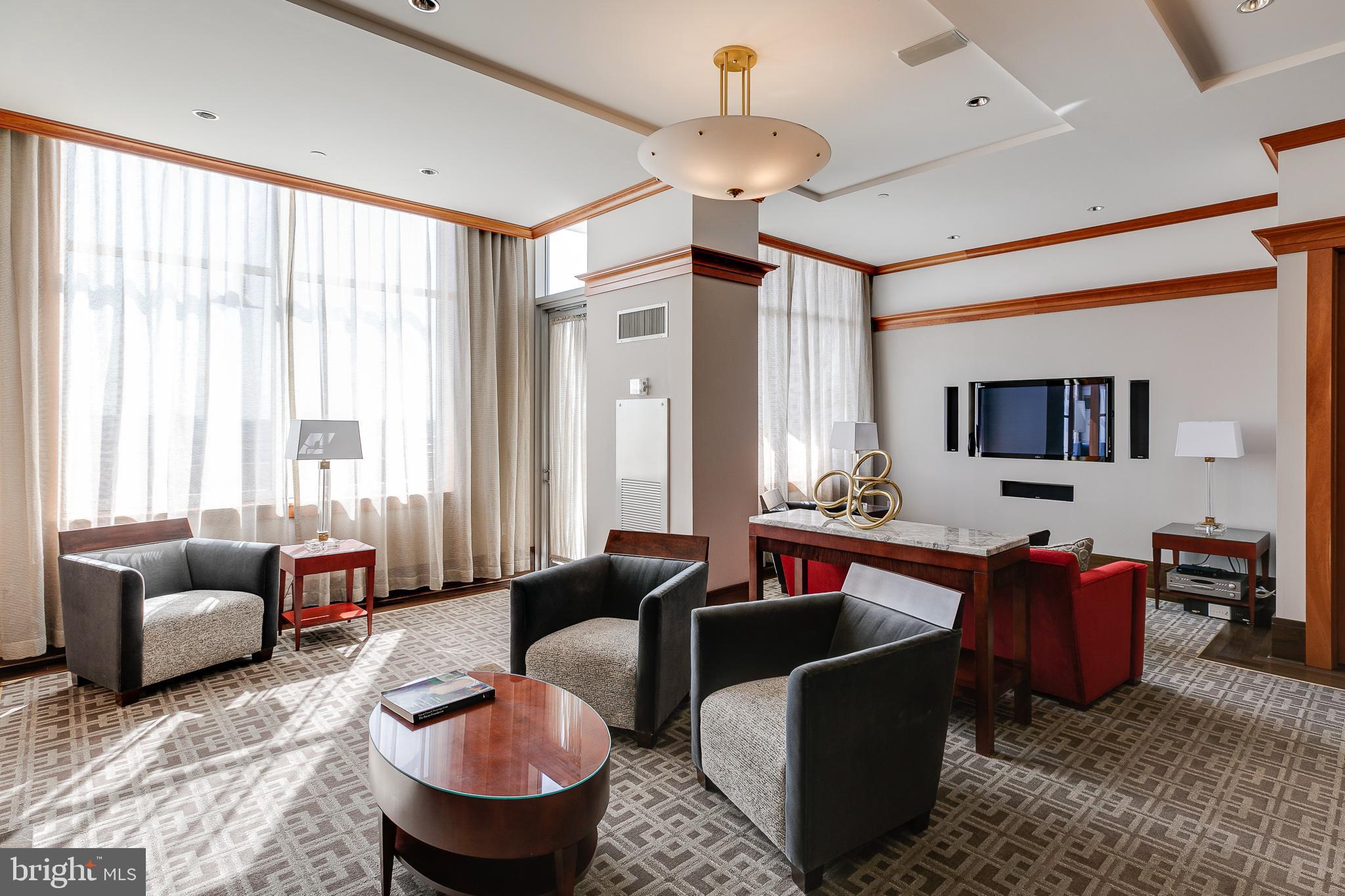 AVENUE OF THE ARTS - Residential