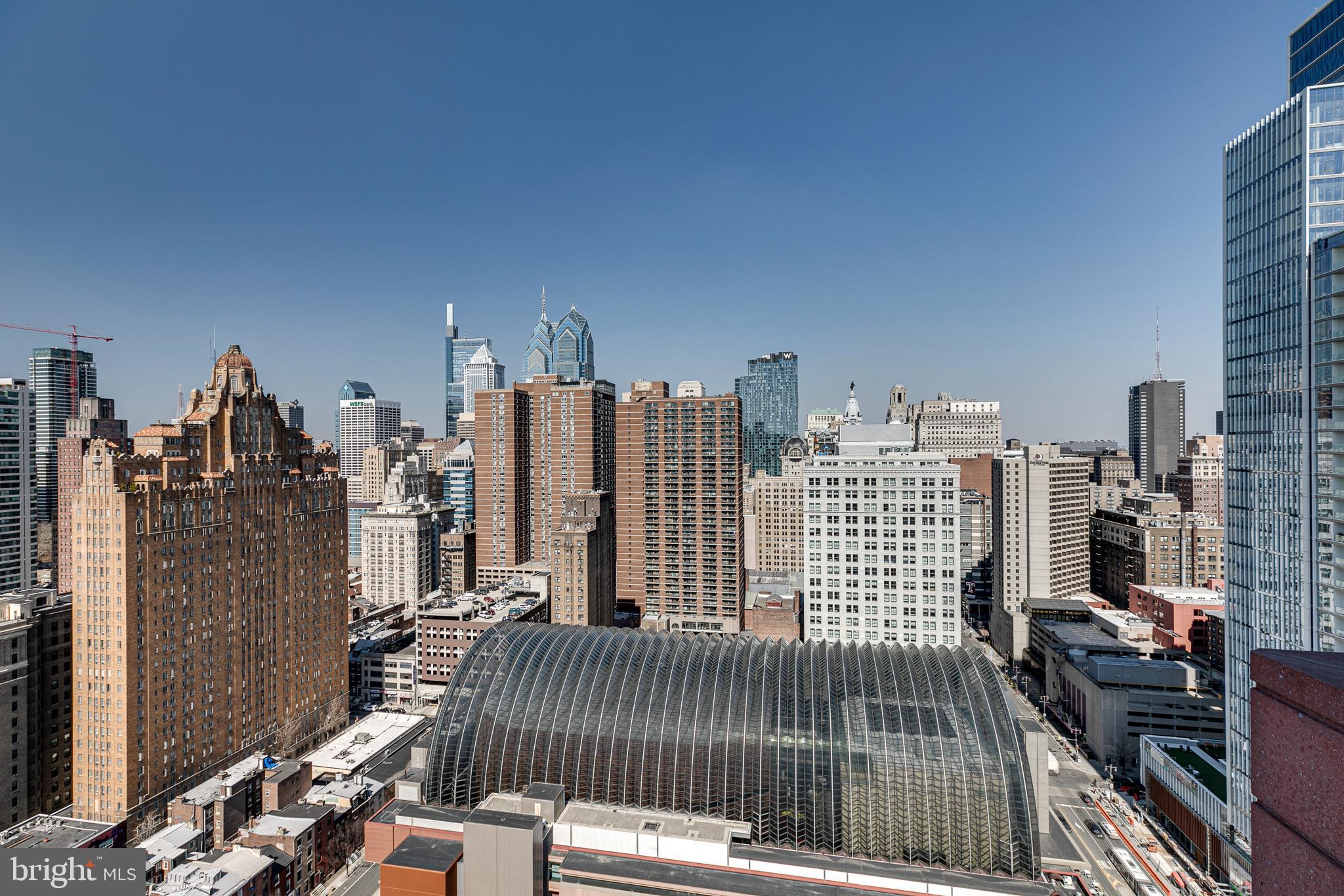 AVENUE OF THE ARTS - Residential