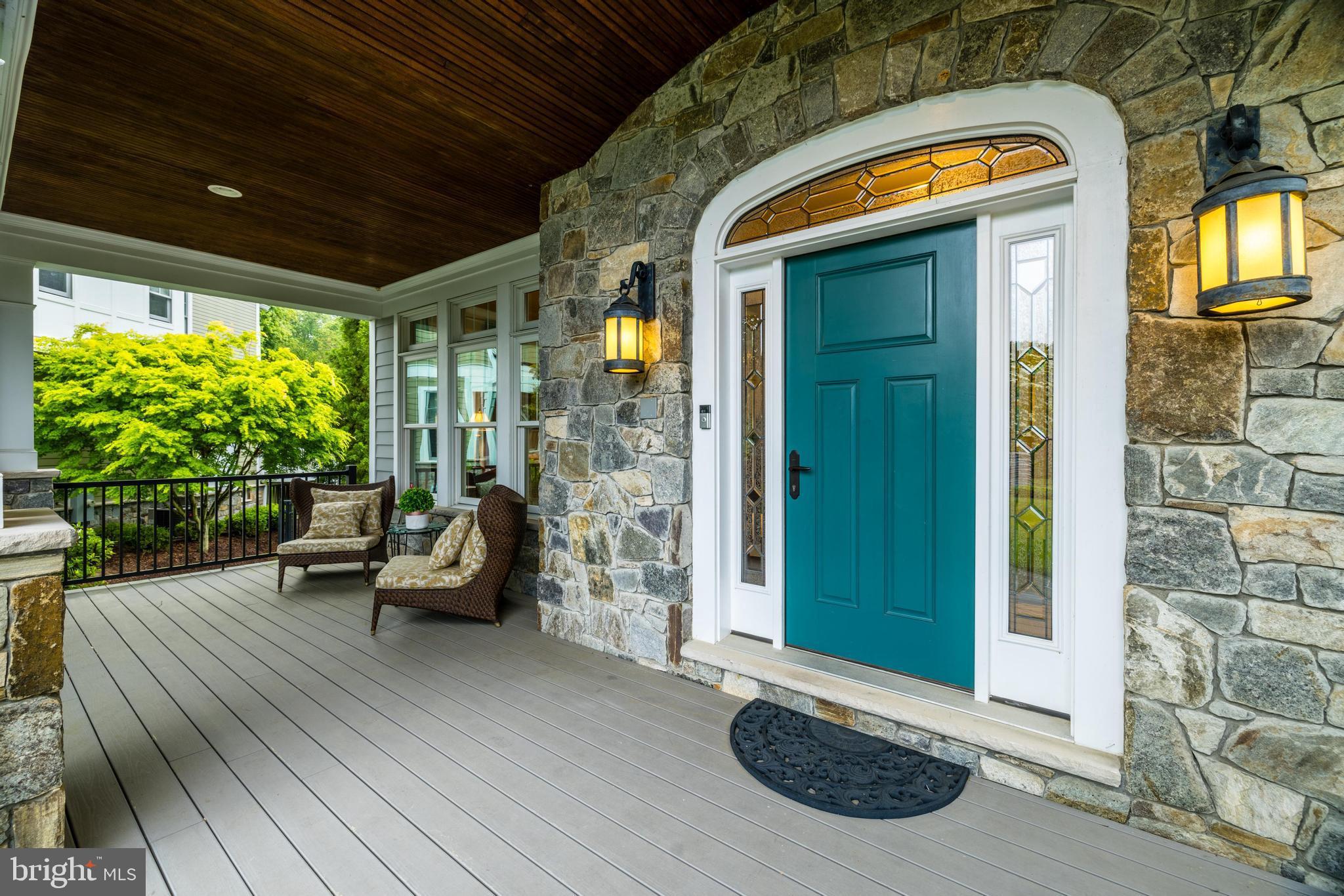 LUXMANOR - Residential