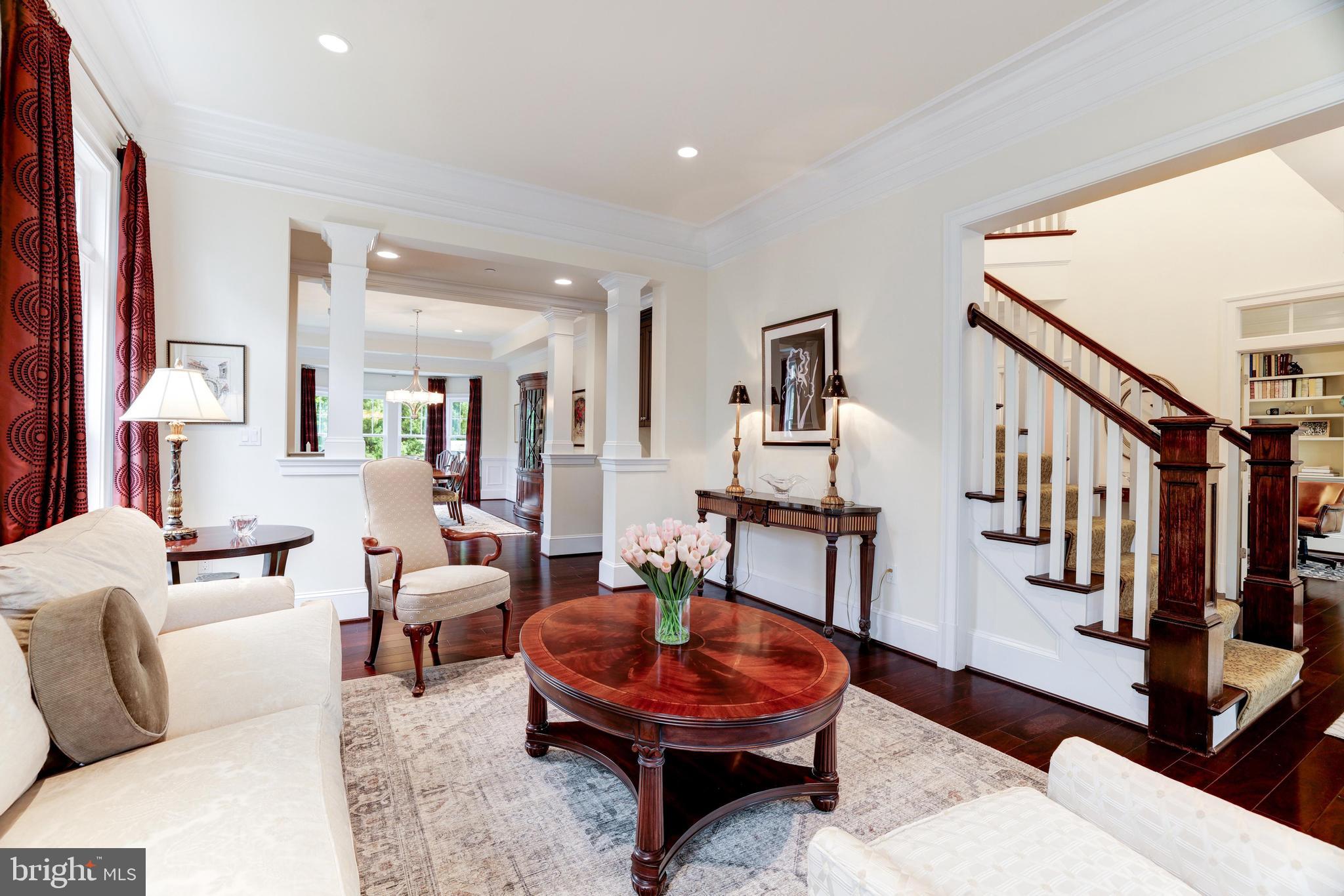 LUXMANOR - Residential