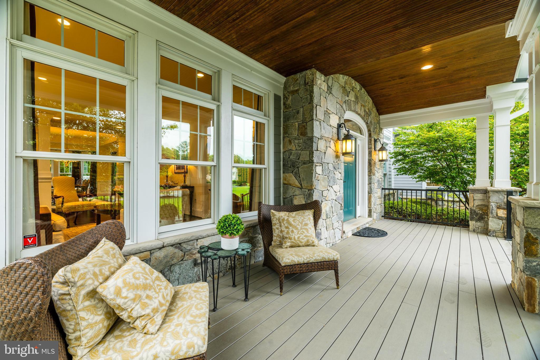 LUXMANOR - Residential