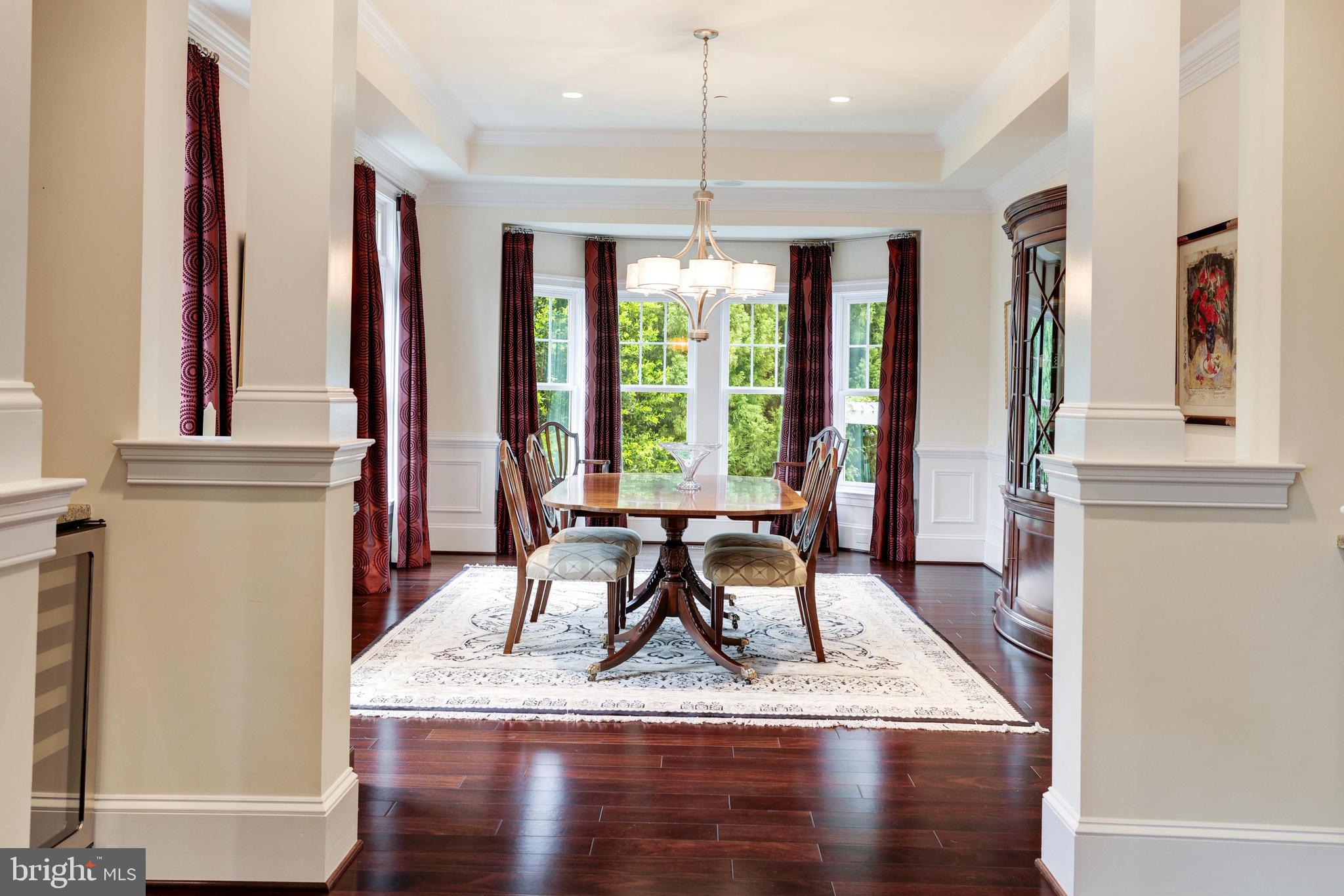 LUXMANOR - Residential