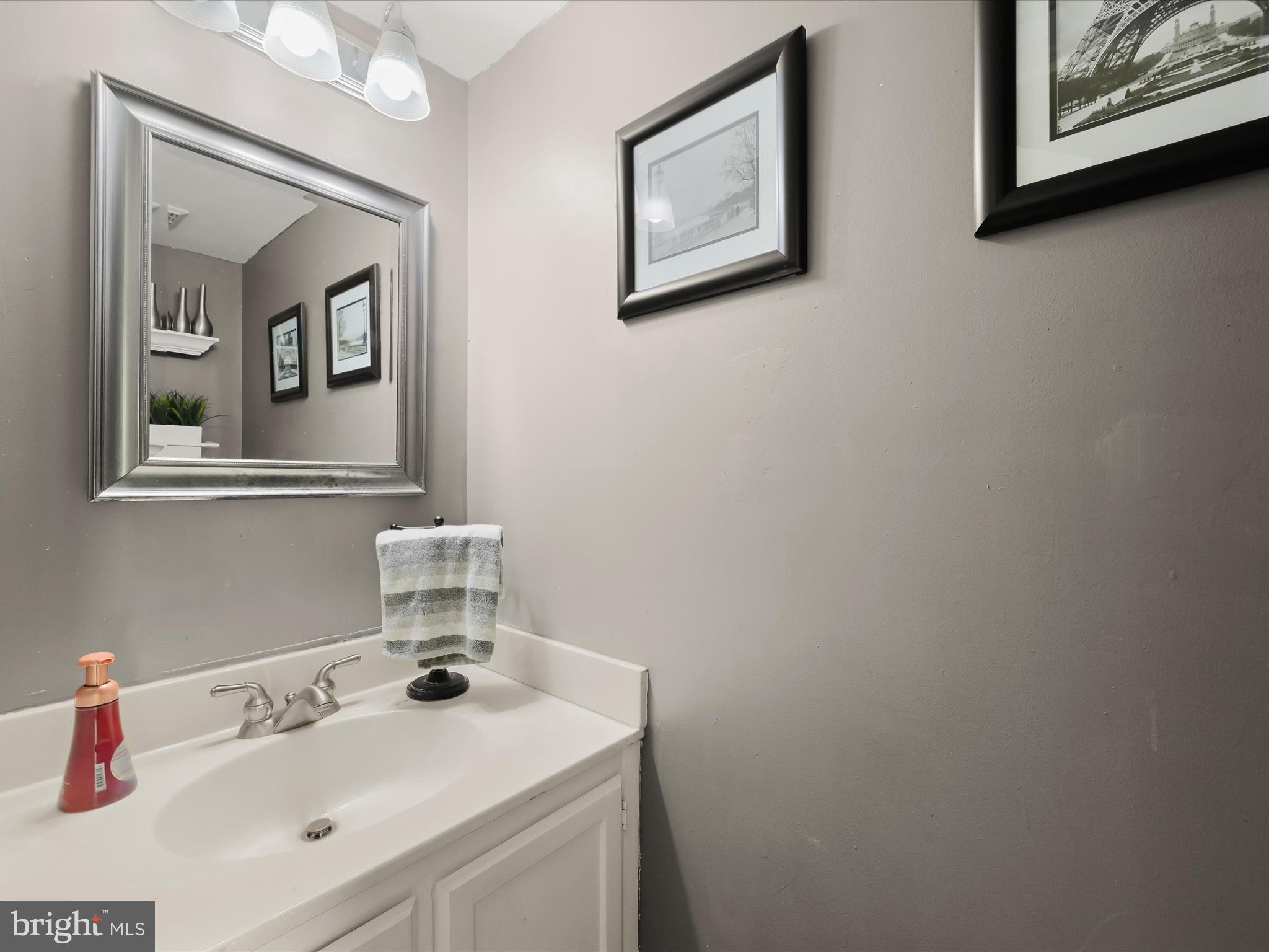 GLENSHIRE TOWNE - Residential