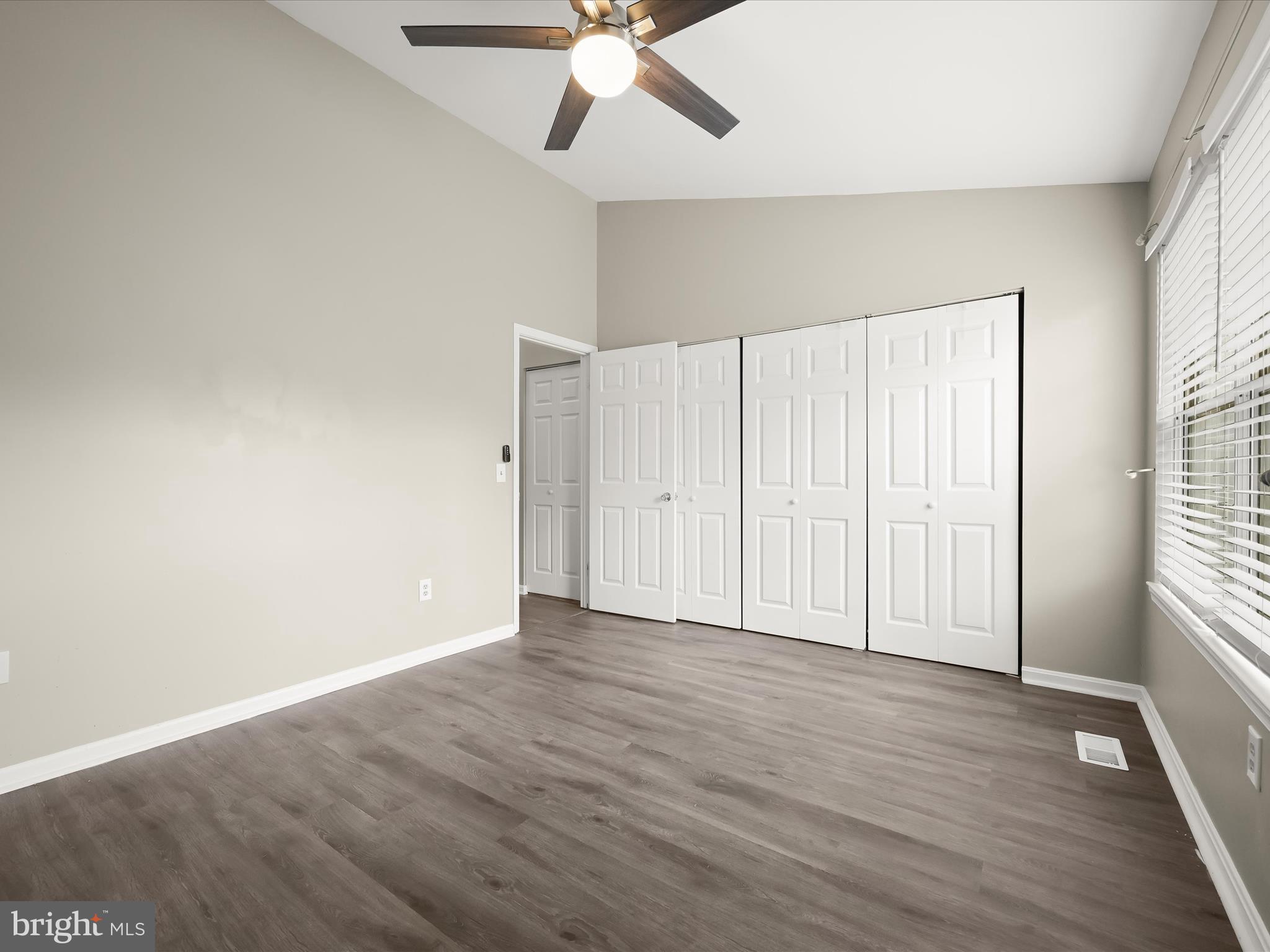 GLENSHIRE TOWNE - Residential