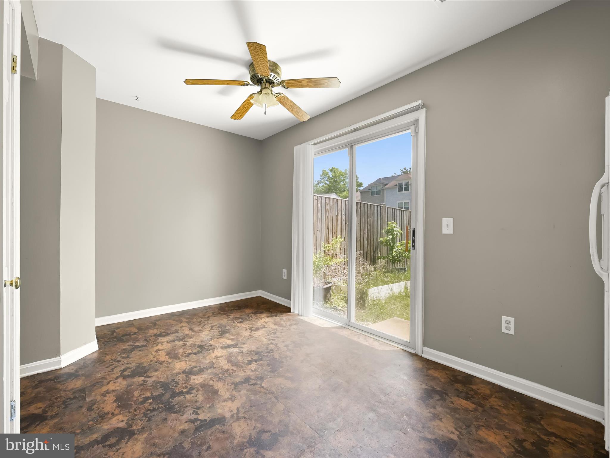 GLENSHIRE TOWNE - Residential