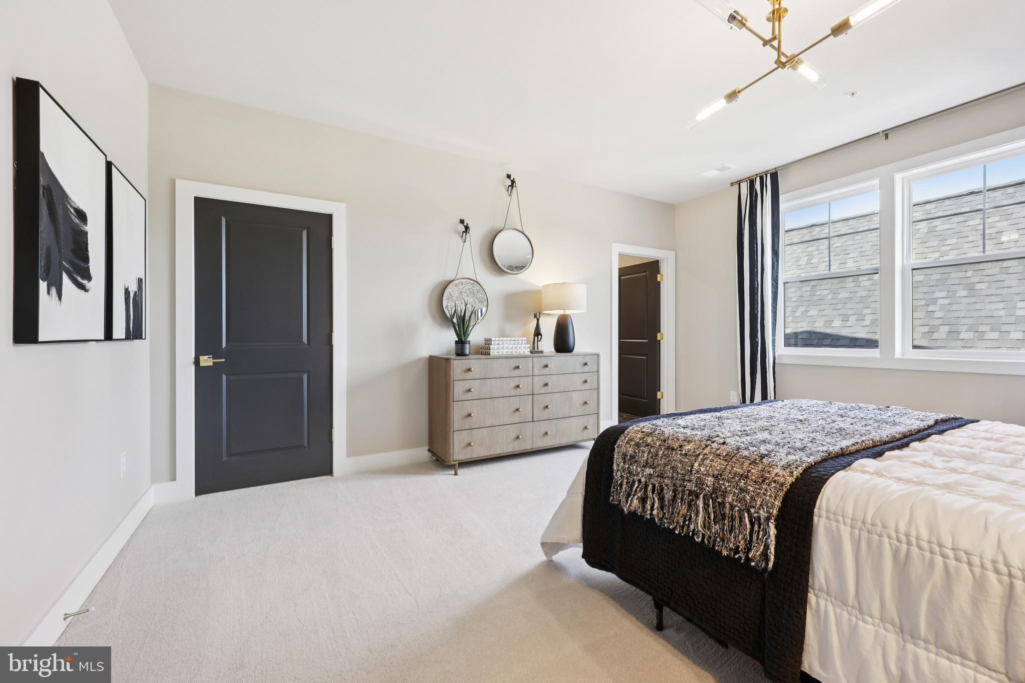 COLLINGWOOD CHASE - Residential