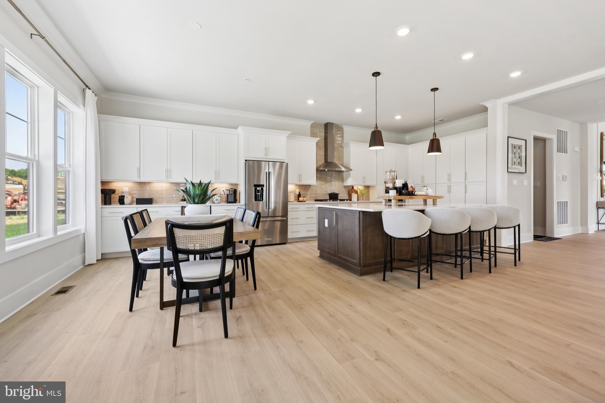 COLLINGWOOD CHASE - Residential