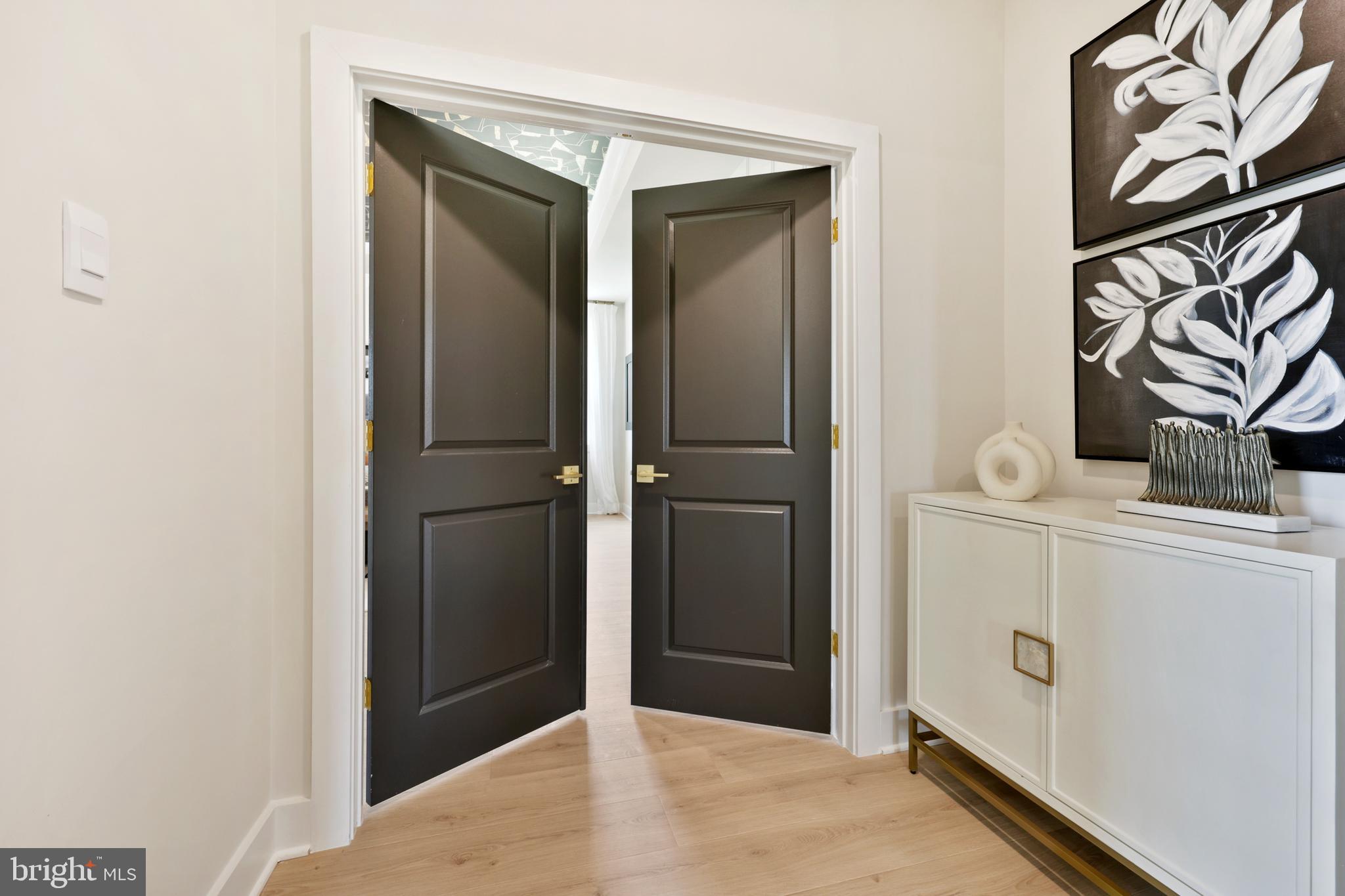 COLLINGWOOD CHASE - Residential