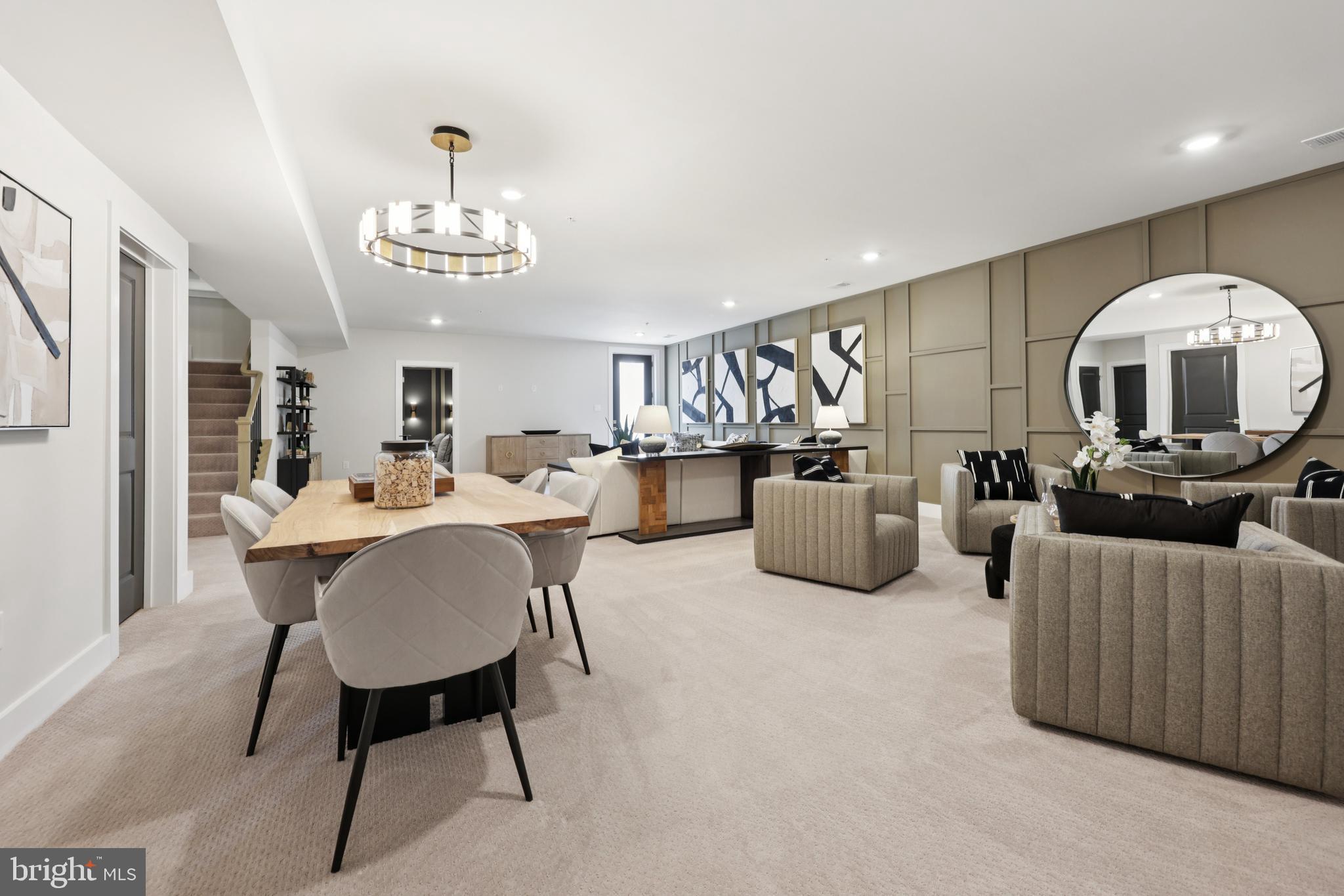 COLLINGWOOD CHASE - Residential