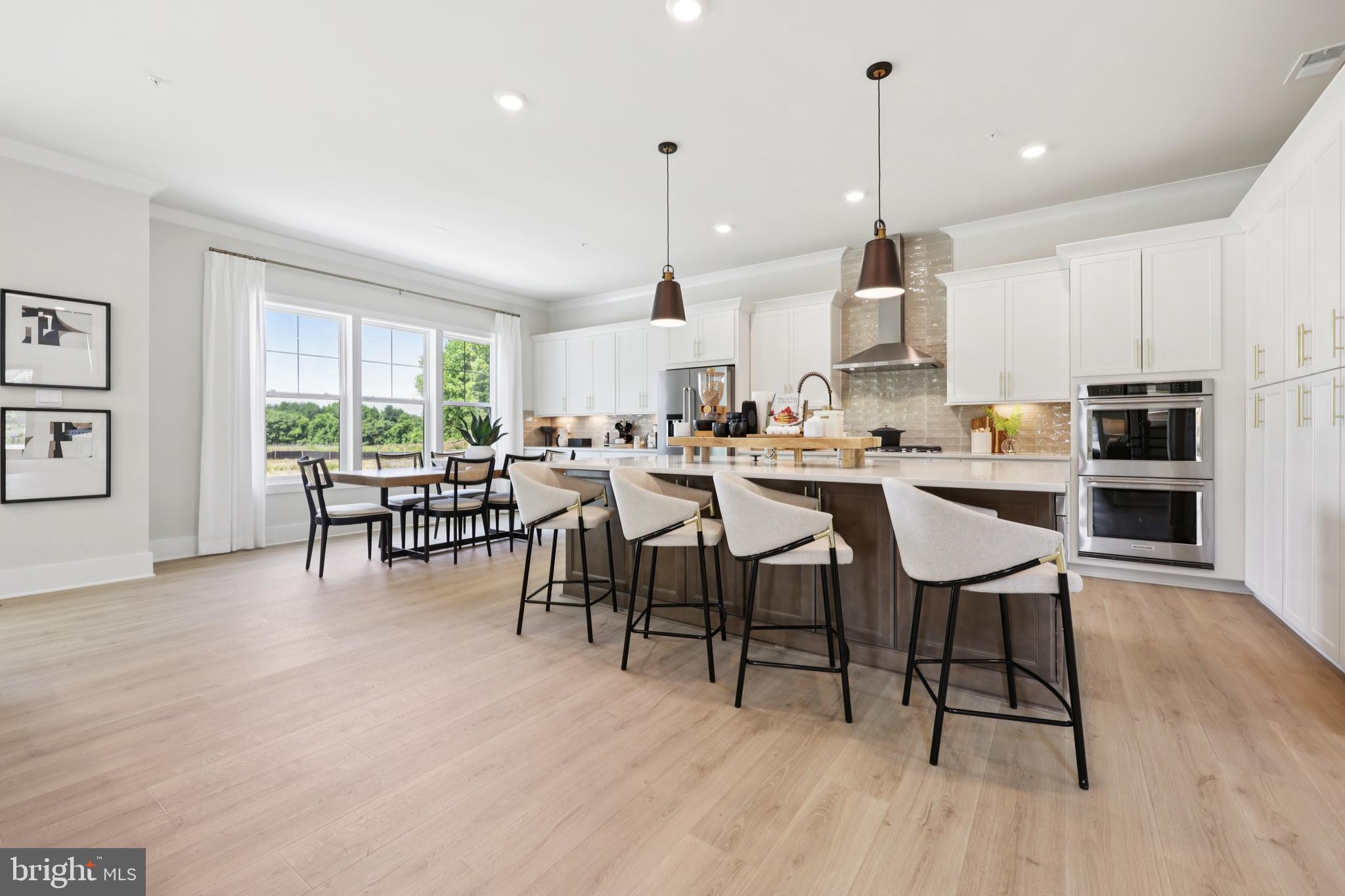 COLLINGWOOD CHASE - Residential