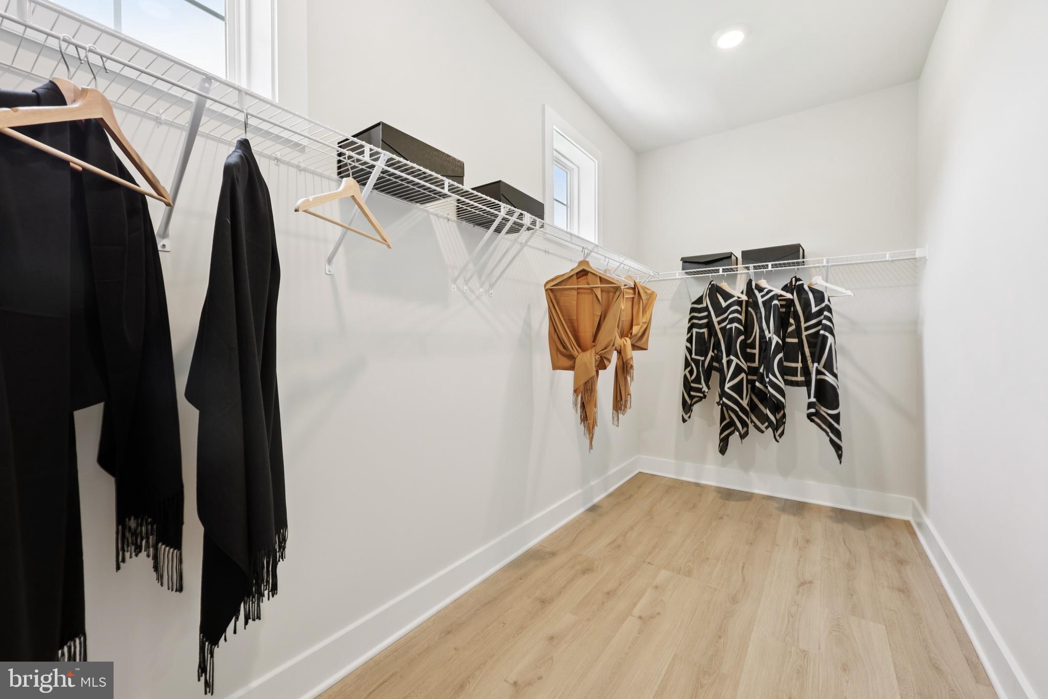 COLLINGWOOD CHASE - Residential