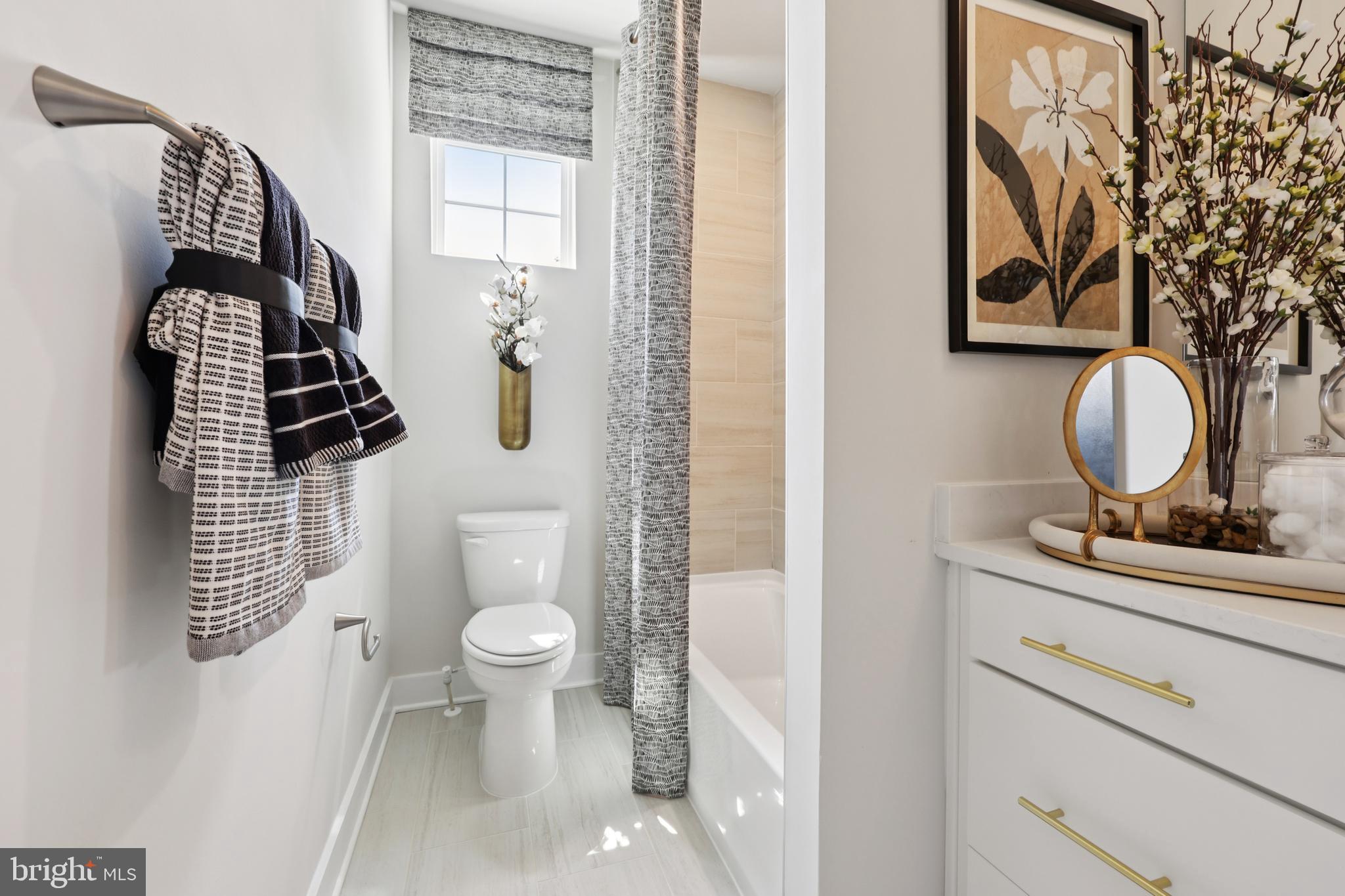 COLLINGWOOD CHASE - Residential