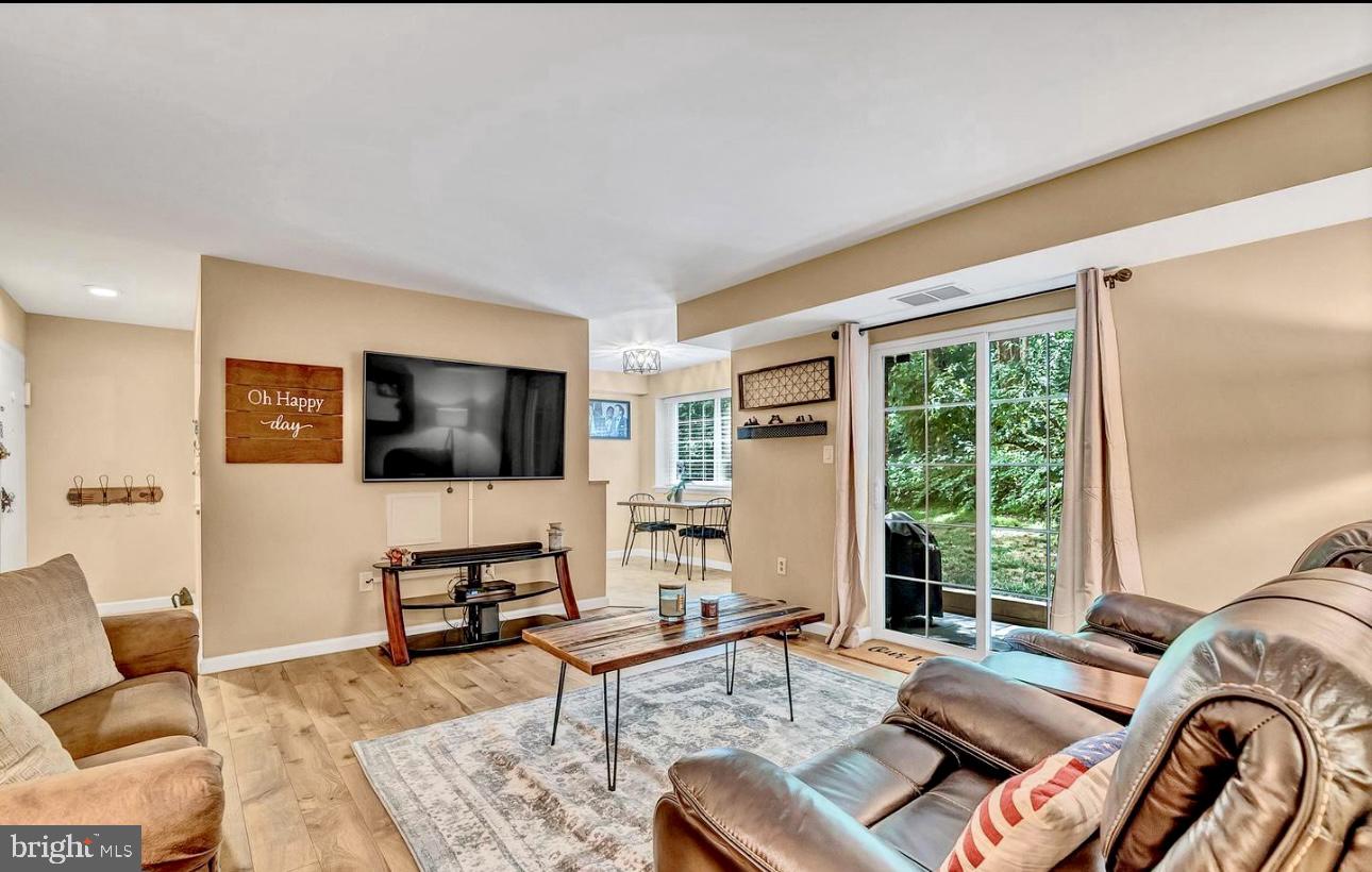 RIVER TERRACE - Residential Lease