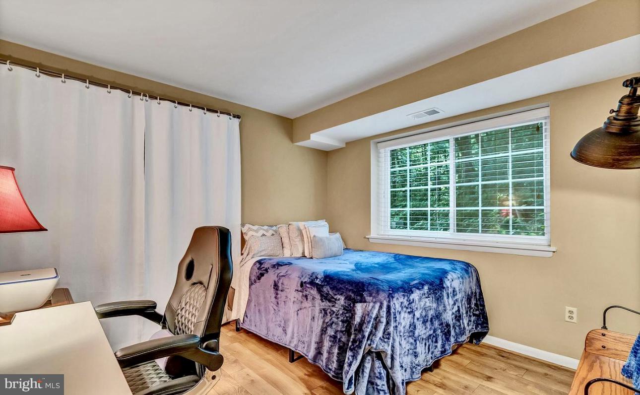 RIVER TERRACE - Residential Lease