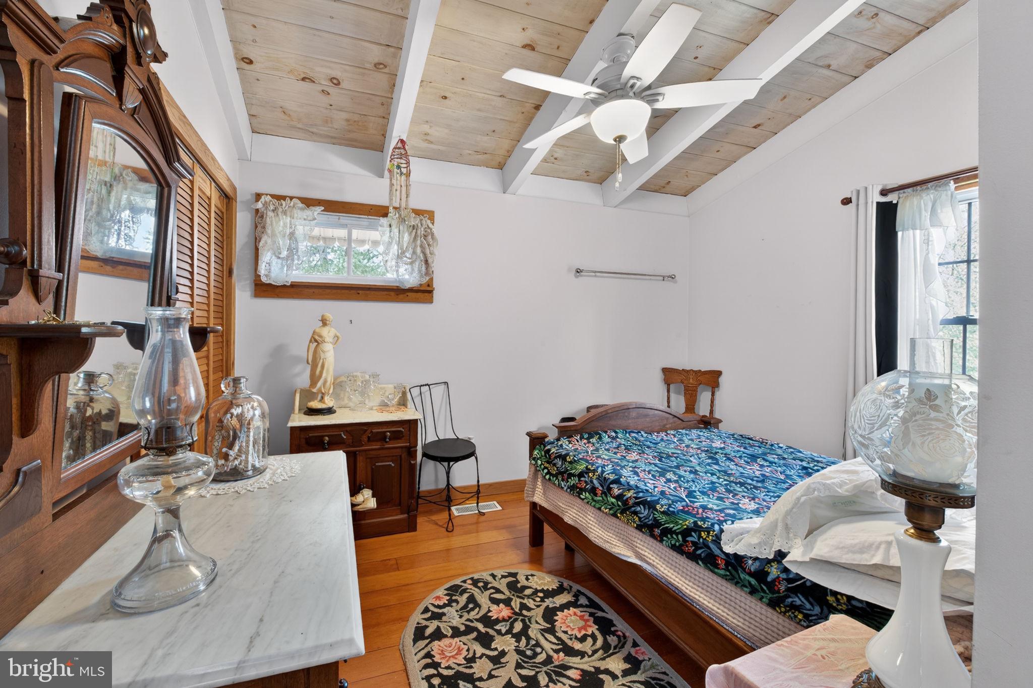 MITCHELL ESTATES - Residential