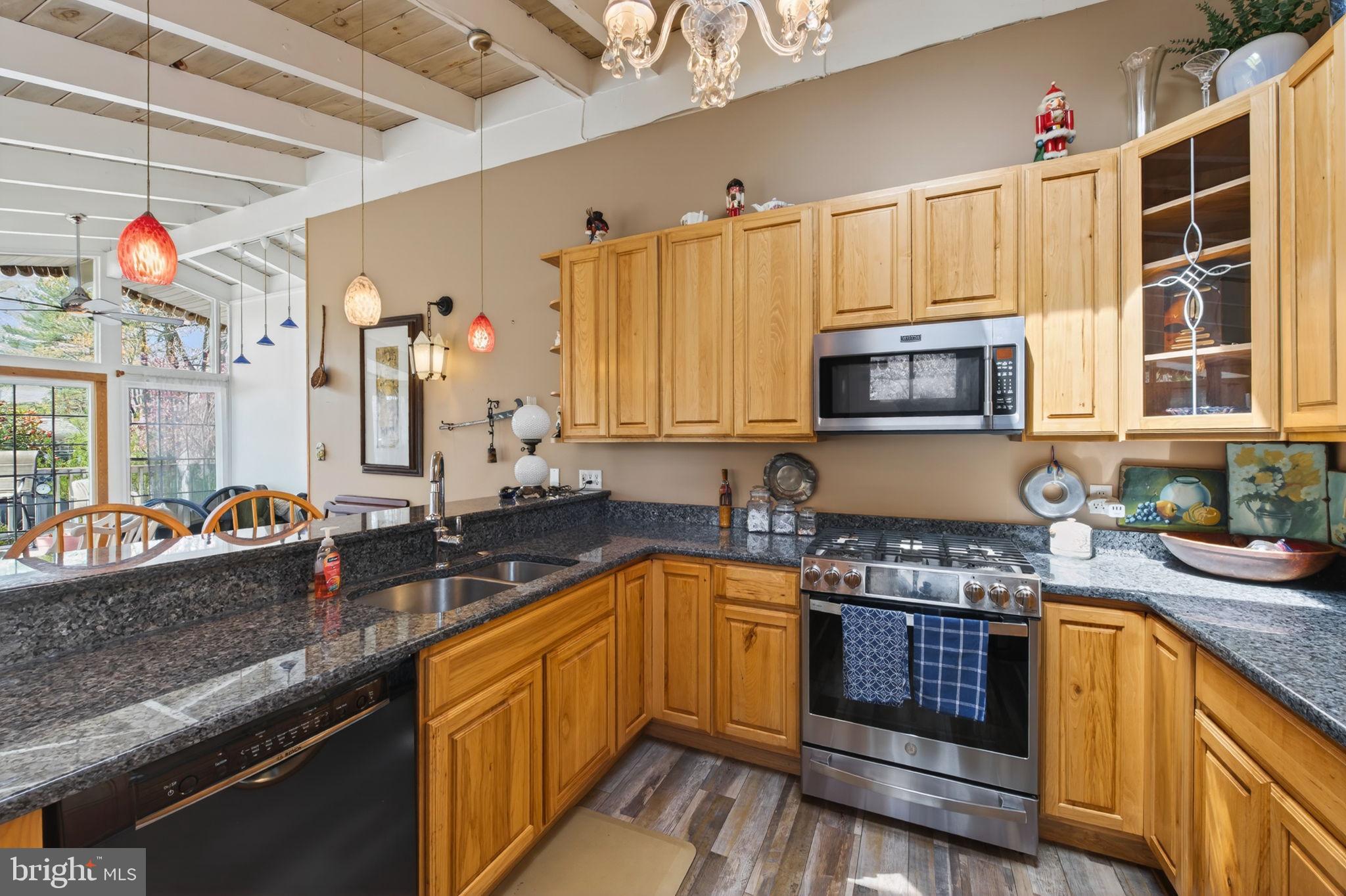 MITCHELL ESTATES - Residential