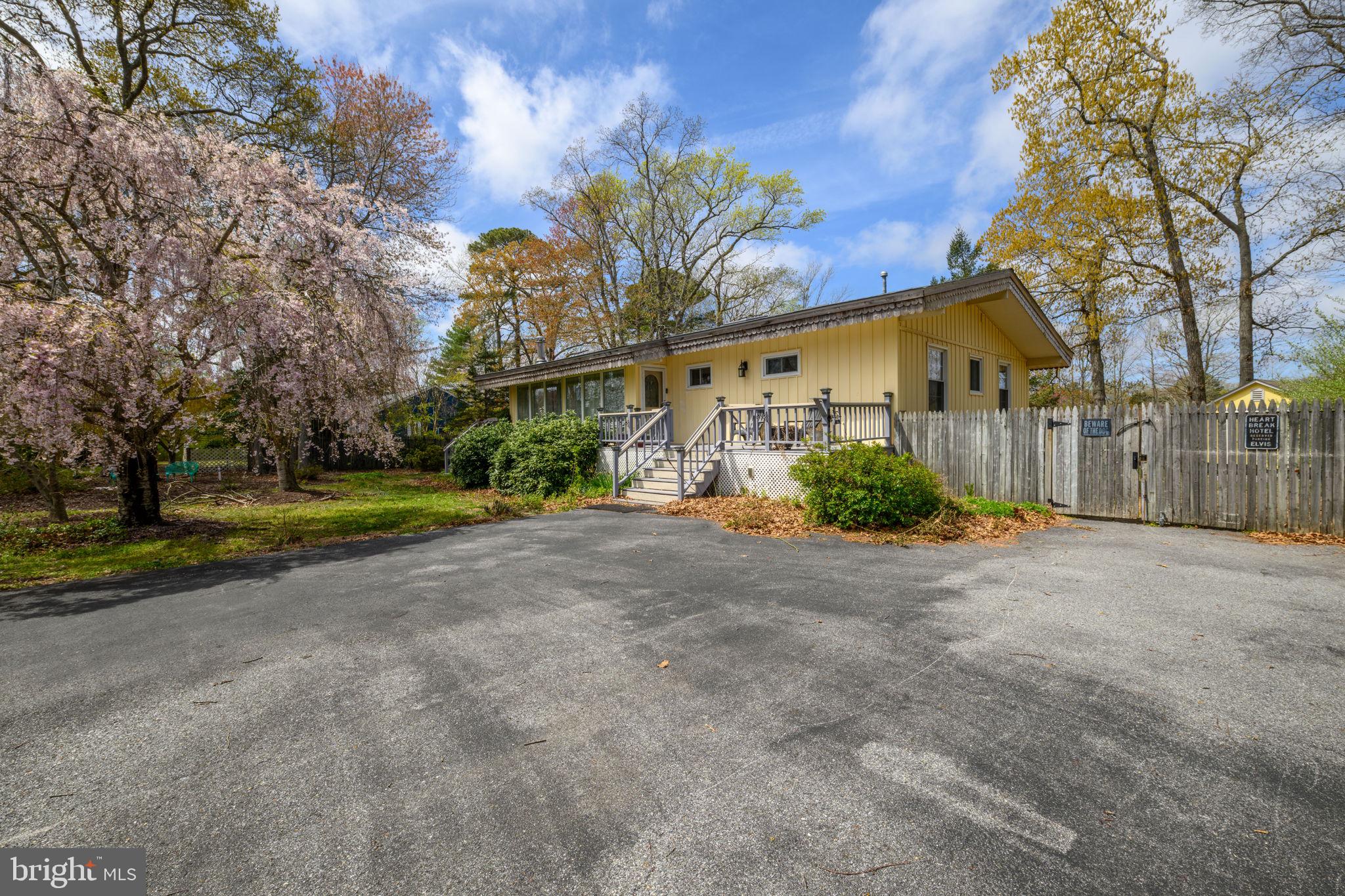 MITCHELL ESTATES - Residential